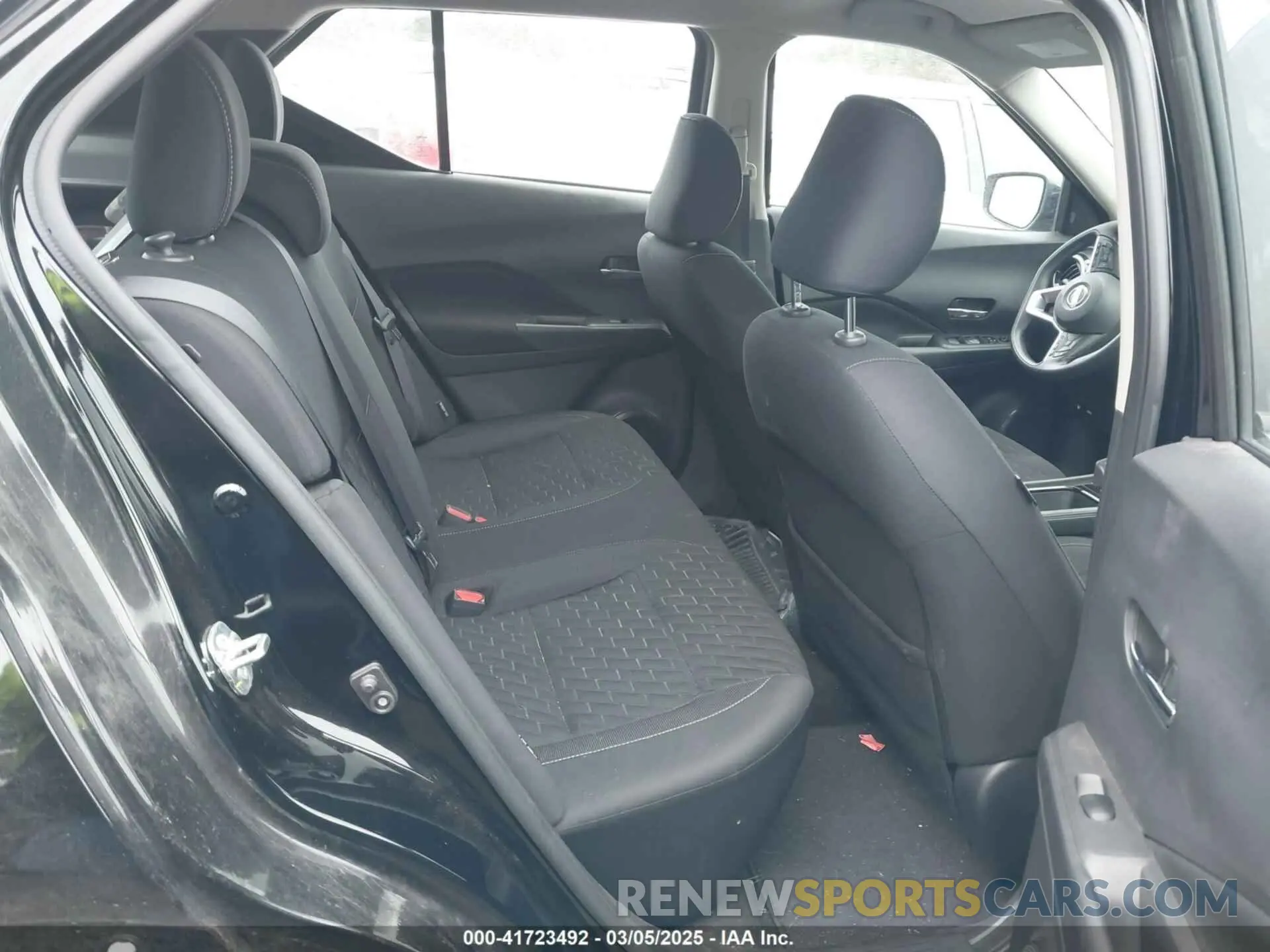 8 fotografías del automóvil dañado 3N1CP5CV6PL484186 NISSAN KICKS 2023