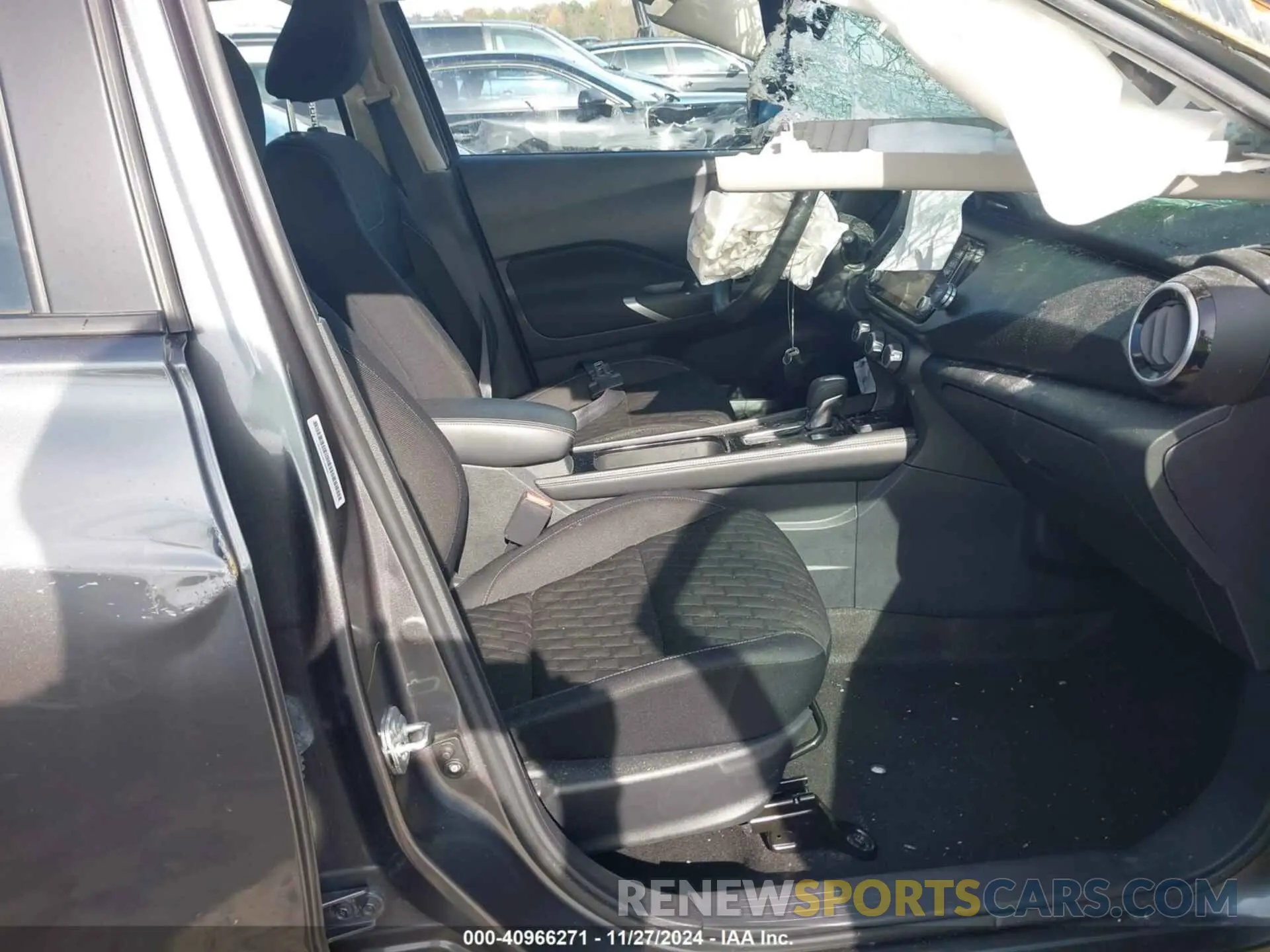 5 fotografías del automóvil dañado 3N1CP5CV6PL508535 NISSAN KICKS 2023