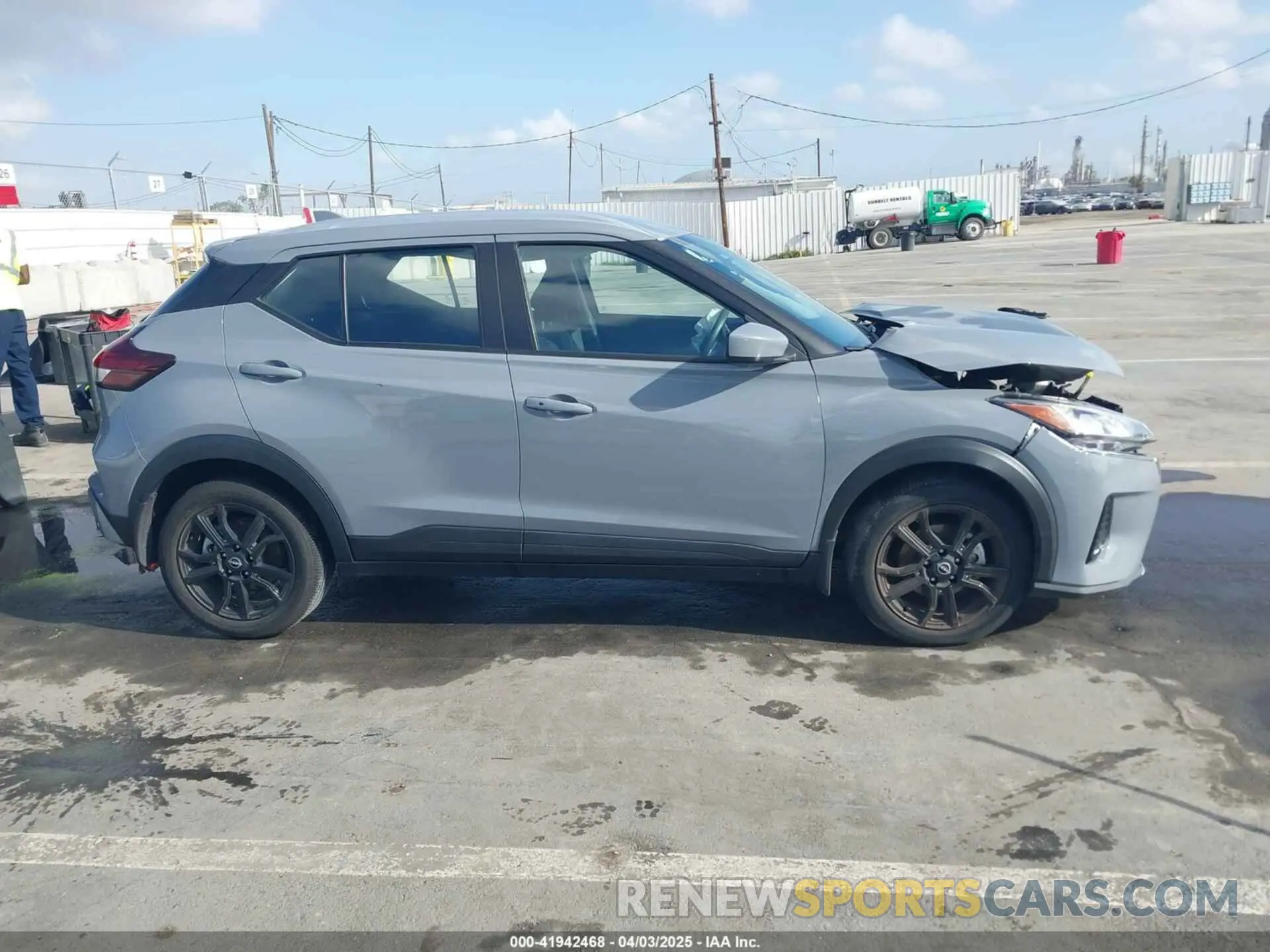 14 fotografías del automóvil dañado 3N1CP5CV7PL472757 NISSAN KICKS 2023
