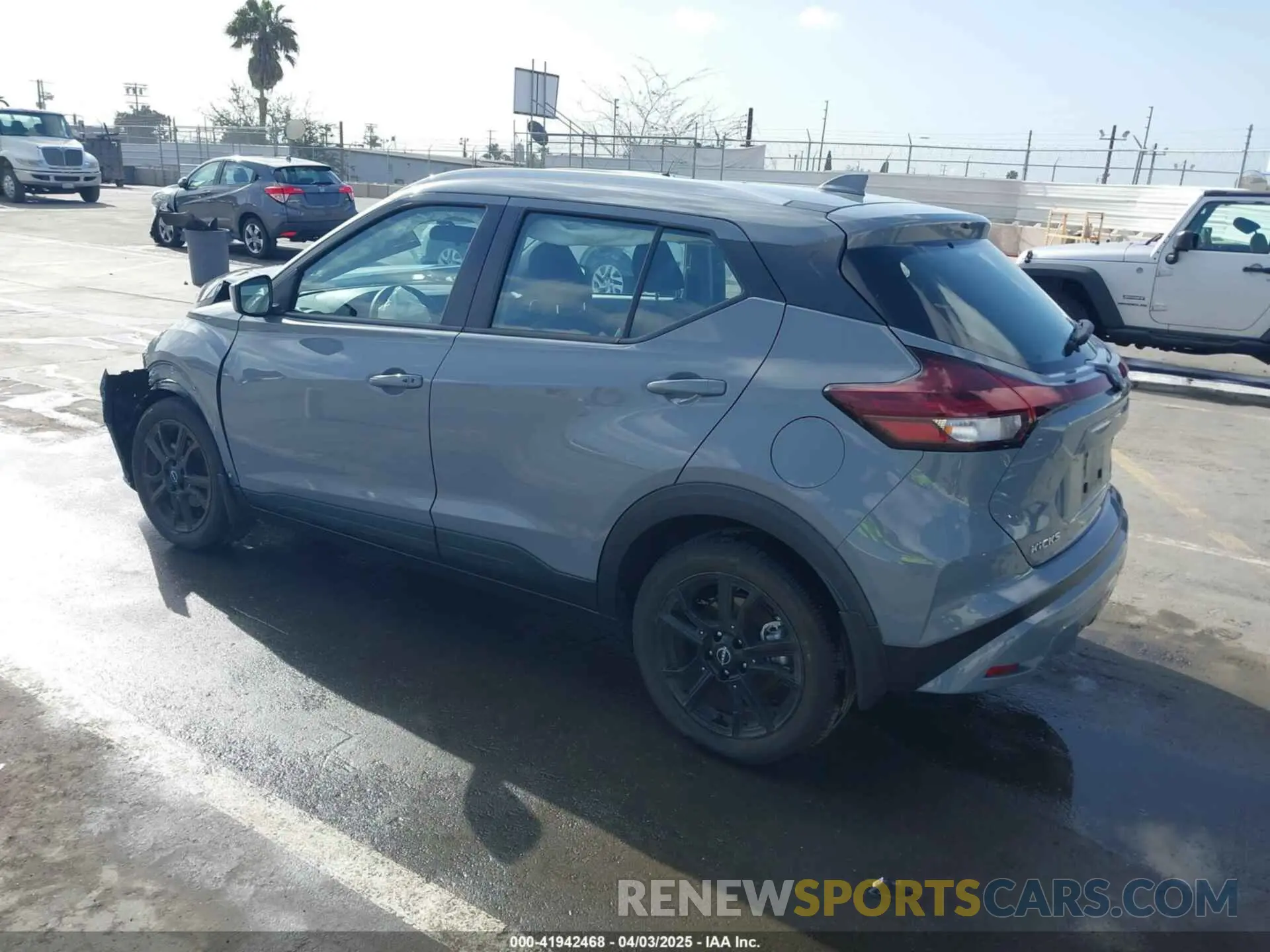 3 fotografías del automóvil dañado 3N1CP5CV7PL472757 NISSAN KICKS 2023