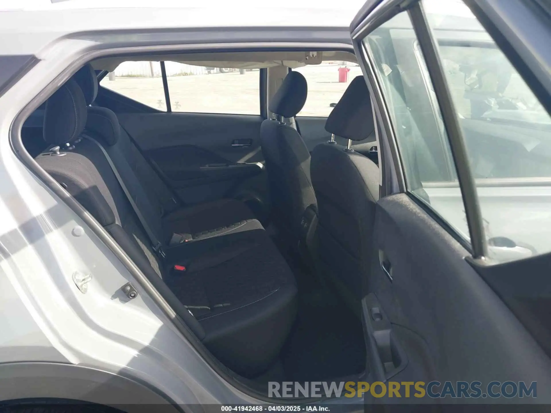 8 fotografías del automóvil dañado 3N1CP5CV7PL472757 NISSAN KICKS 2023