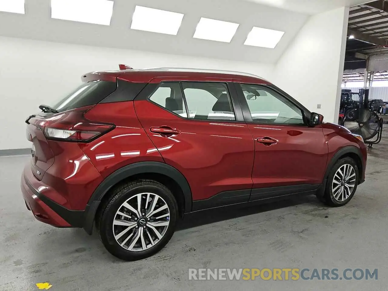 3 fotografías del automóvil dañado 3N1CP5CV7PL477411 NISSAN KICKS 2023