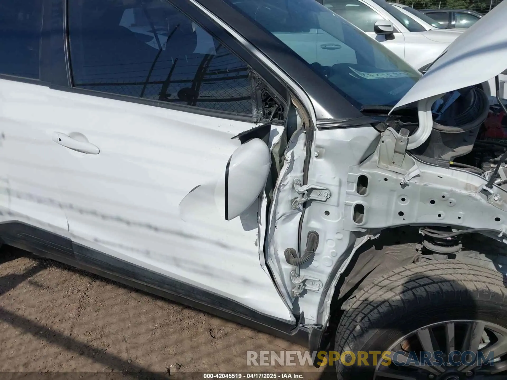 18 fotografías del automóvil dañado 3N1CP5CV7PL485024 NISSAN KICKS 2023