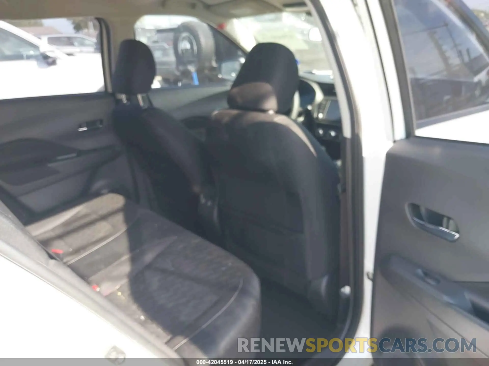 8 fotografías del automóvil dañado 3N1CP5CV7PL485024 NISSAN KICKS 2023