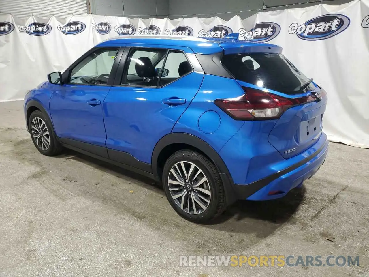 2 fotografías del automóvil dañado 3N1CP5CV8PL511856 NISSAN KICKS 2023