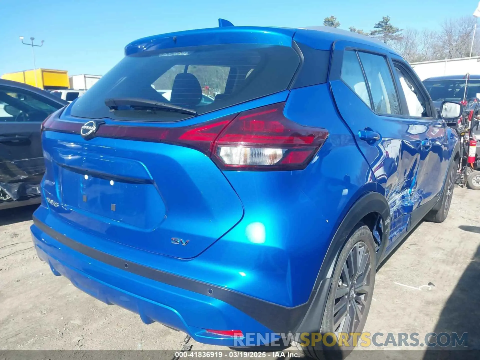 4 fotografías del automóvil dañado 3N1CP5CV8PL540015 NISSAN KICKS 2023