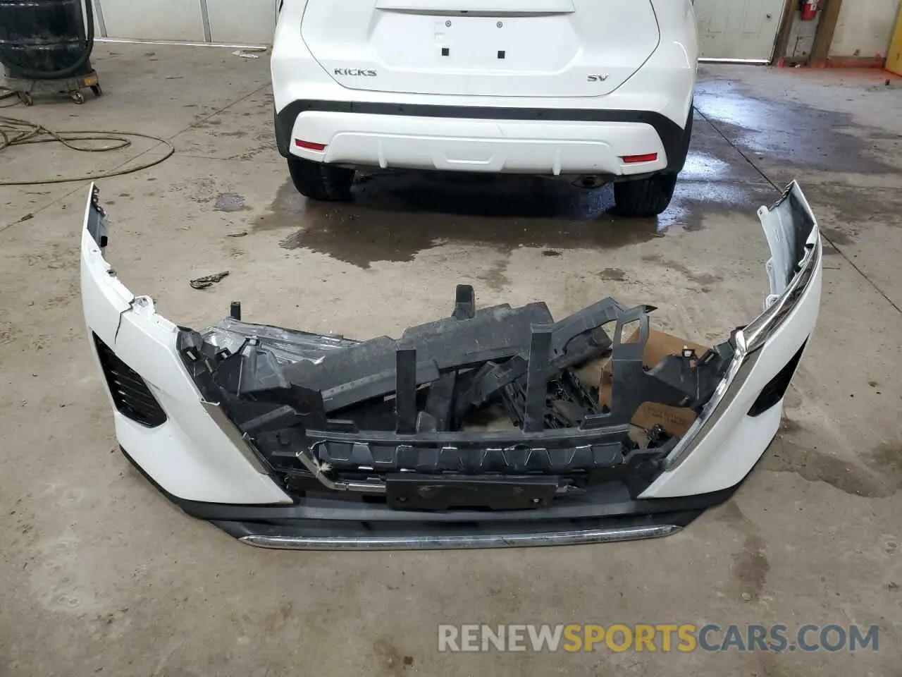 13 fotografías del automóvil dañado 3N1CP5CV8PL546025 NISSAN KICKS 2023