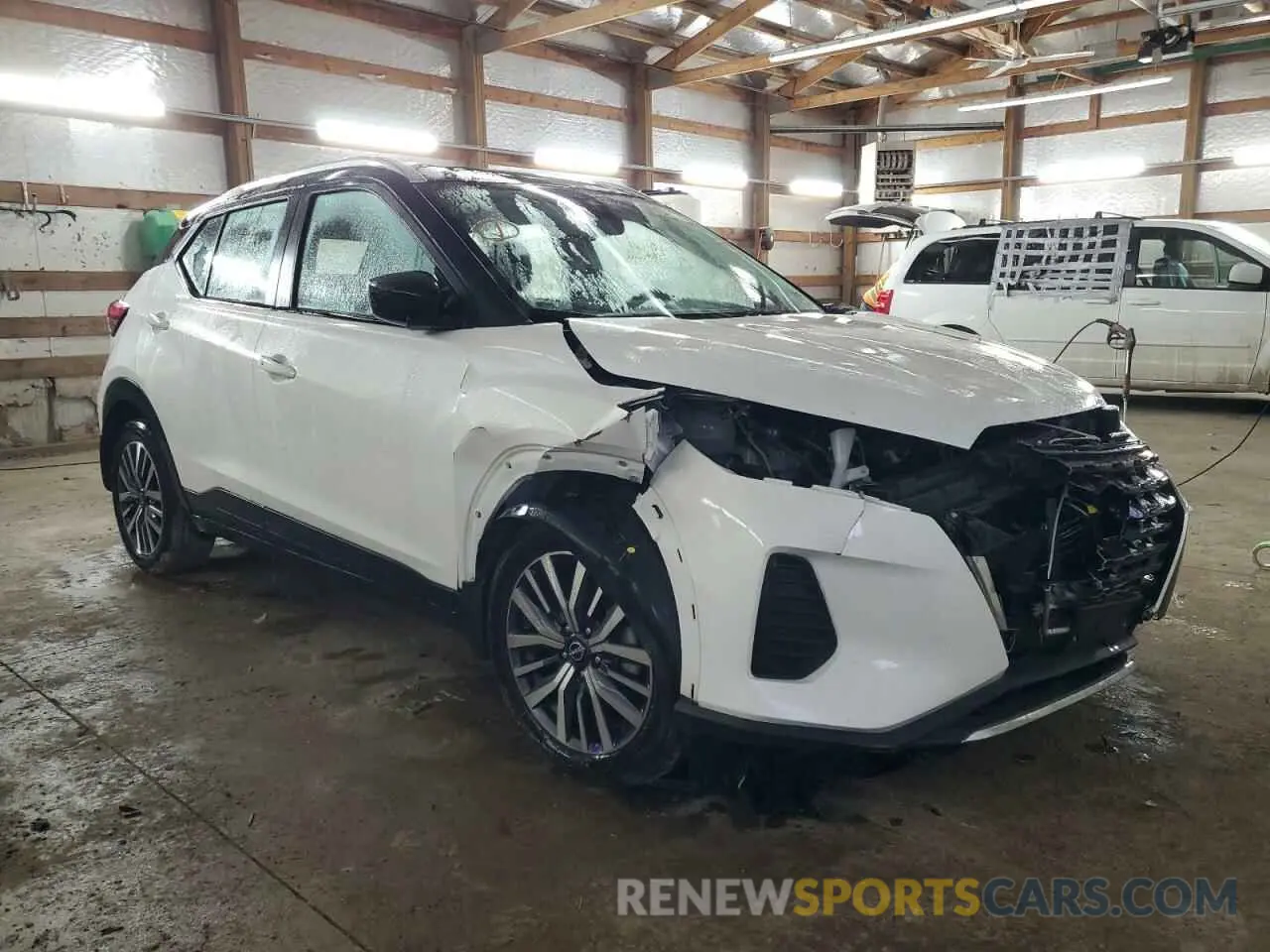 4 fotografías del automóvil dañado 3N1CP5CV8PL546025 NISSAN KICKS 2023