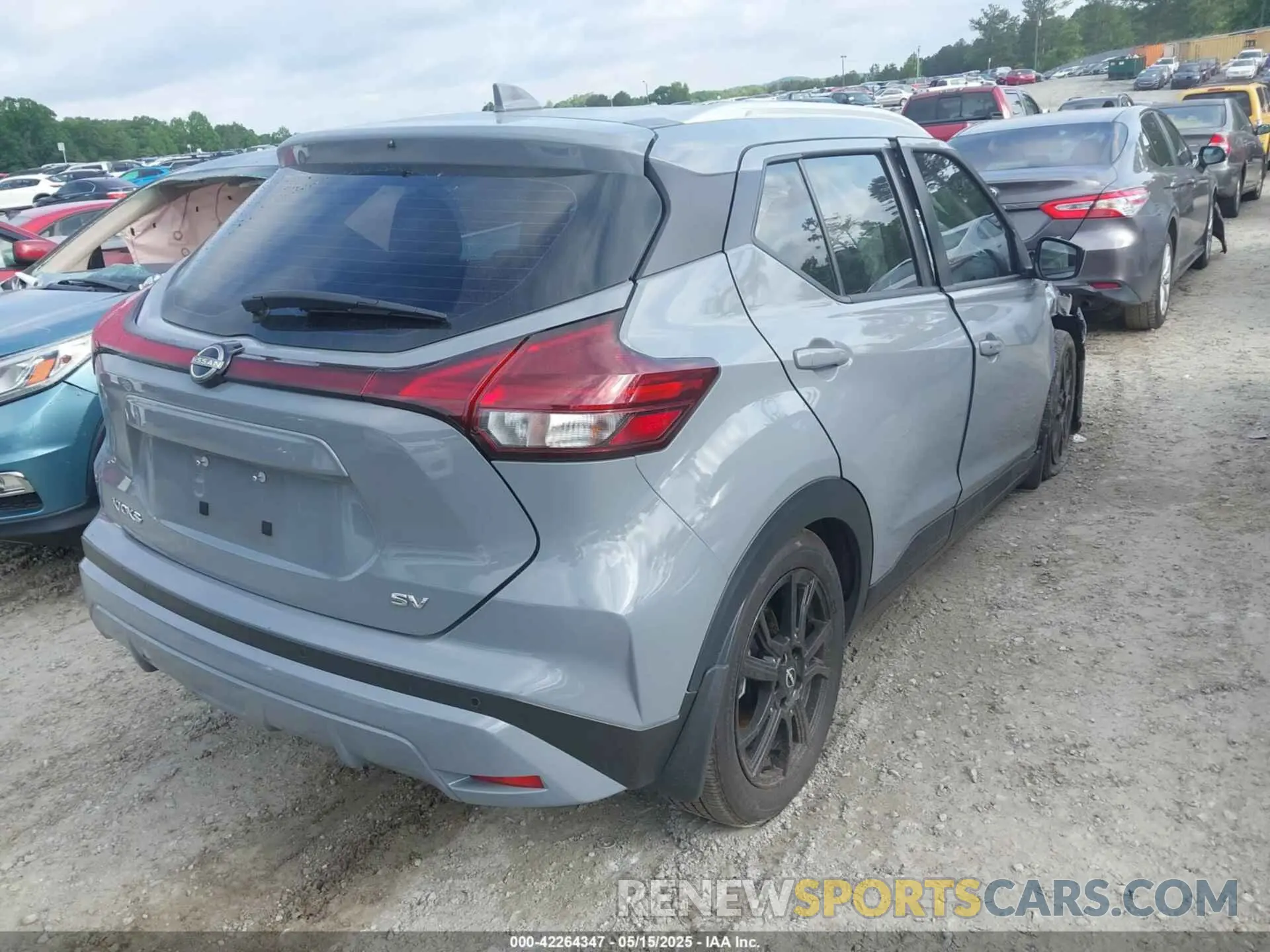 4 fotografías del automóvil dañado 3N1CP5CVXPL552957 NISSAN KICKS 2023