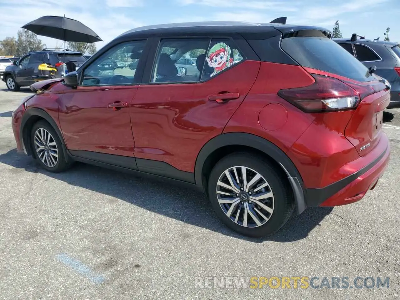 2 fotografías del automóvil dañado 3N1CP5CVXPL554742 NISSAN KICKS 2023