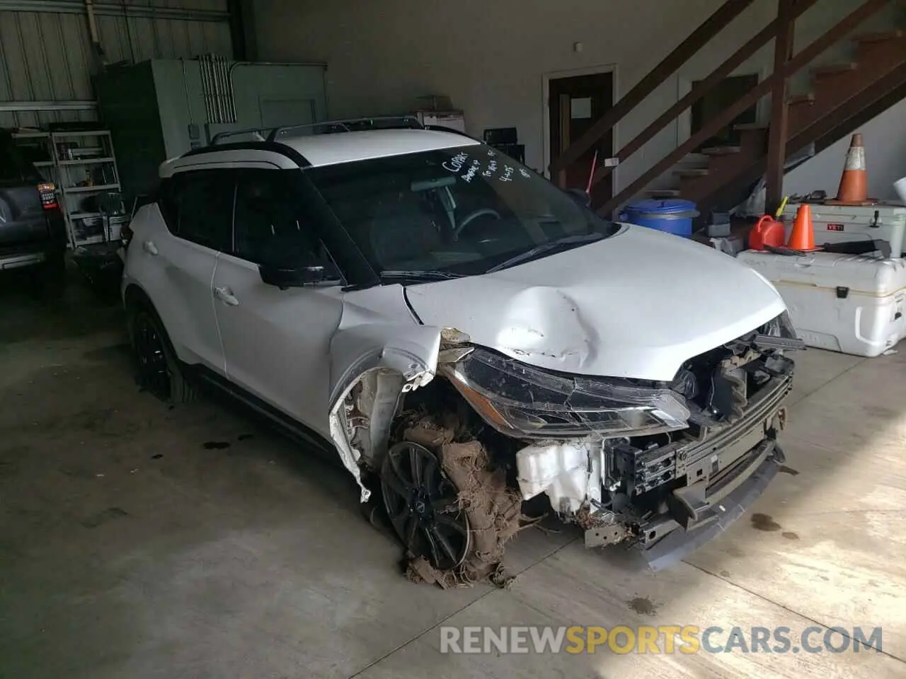 4 fotografías del automóvil dañado 3N1CP5DV0PL505399 NISSAN KICKS 2023