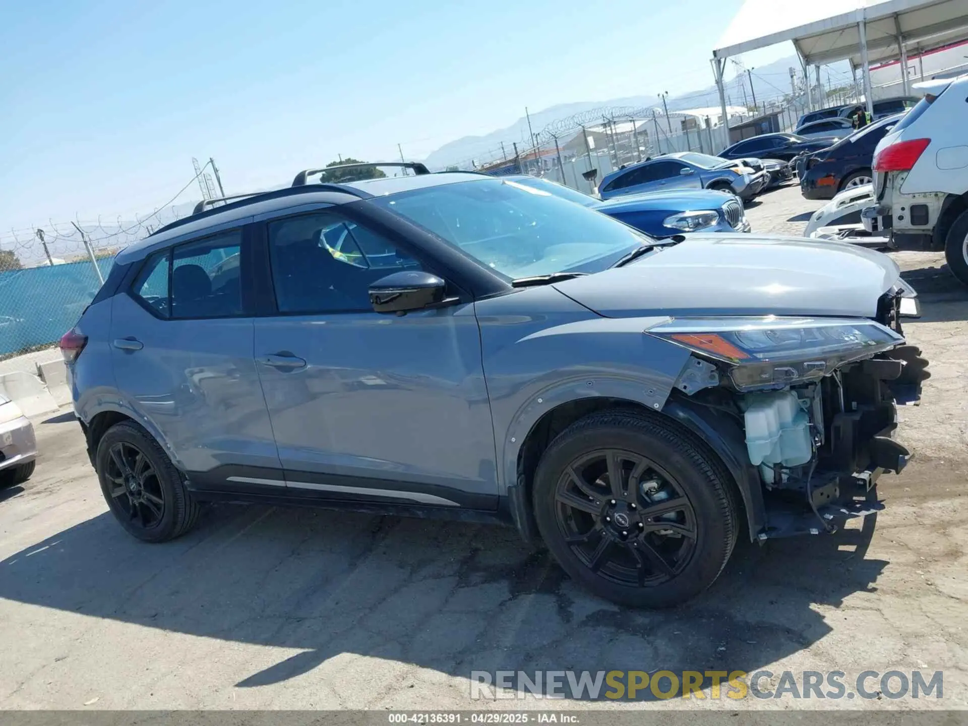 14 fotografías del automóvil dañado 3N1CP5DV0PL553257 NISSAN KICKS 2023