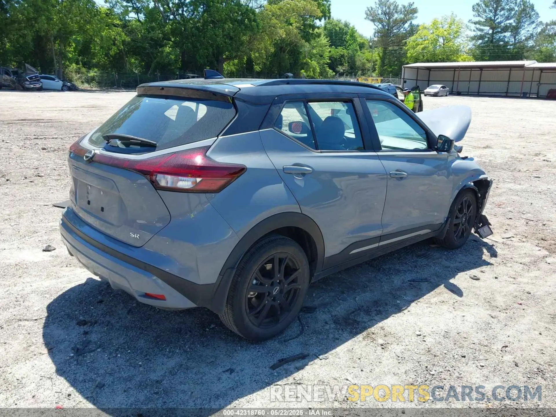 4 fotografías del automóvil dañado 3N1CP5DV1PL571735 NISSAN KICKS 2023