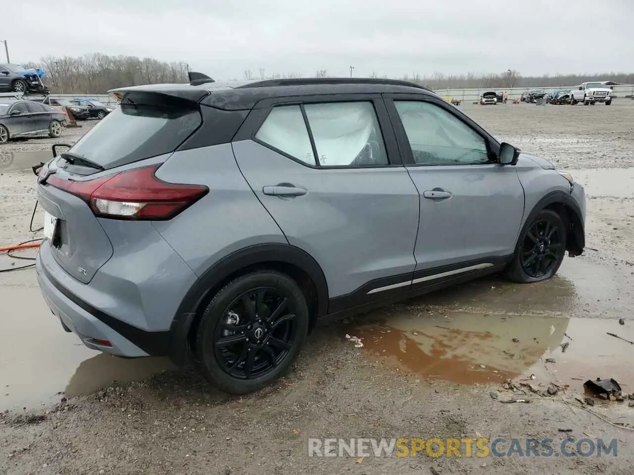 3 fotografías del automóvil dañado 3N1CP5DV2PL488301 NISSAN KICKS 2023