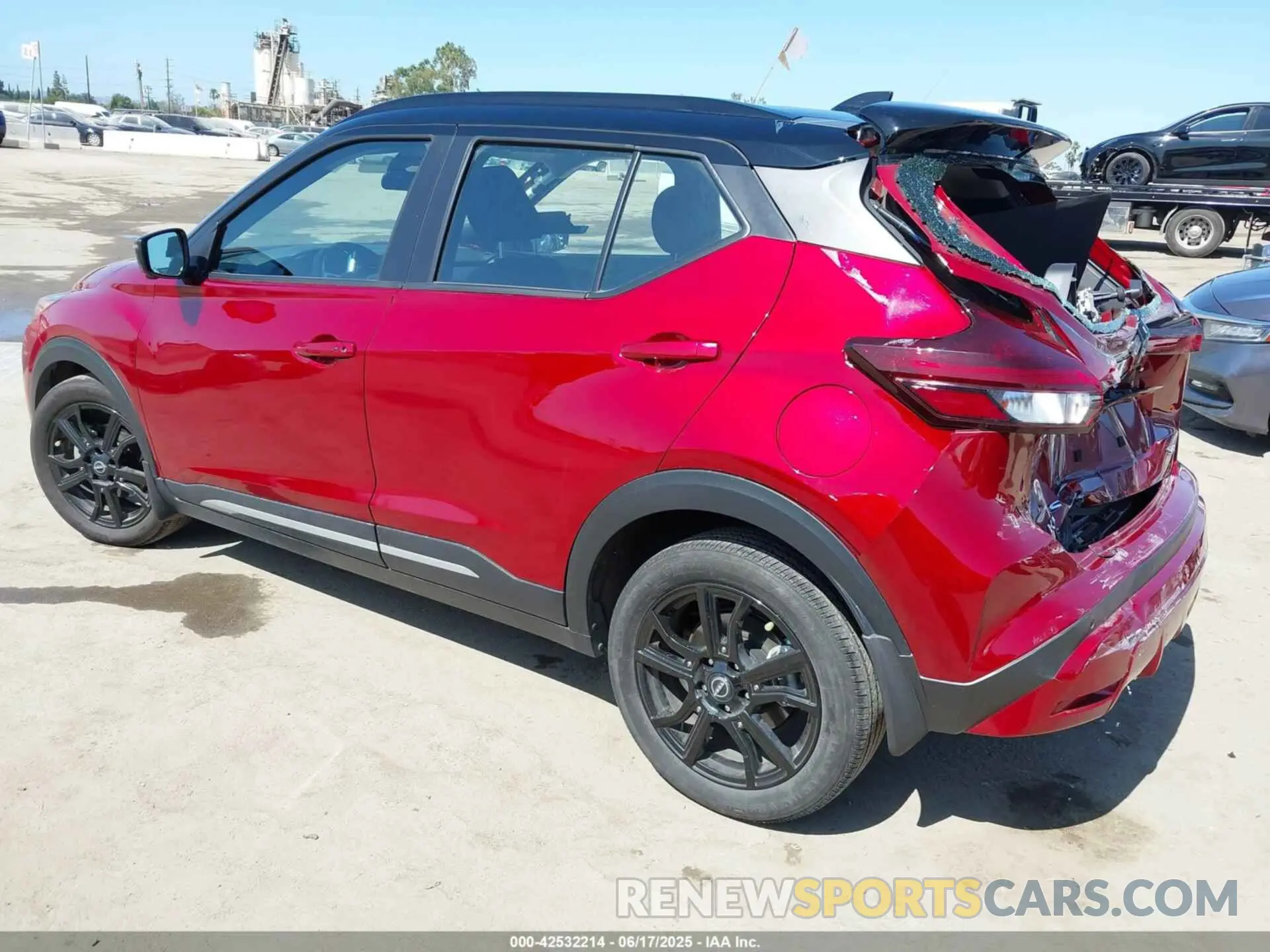 3 fotografías del automóvil dañado 3N1CP5DV3PL488808 NISSAN KICKS 2023