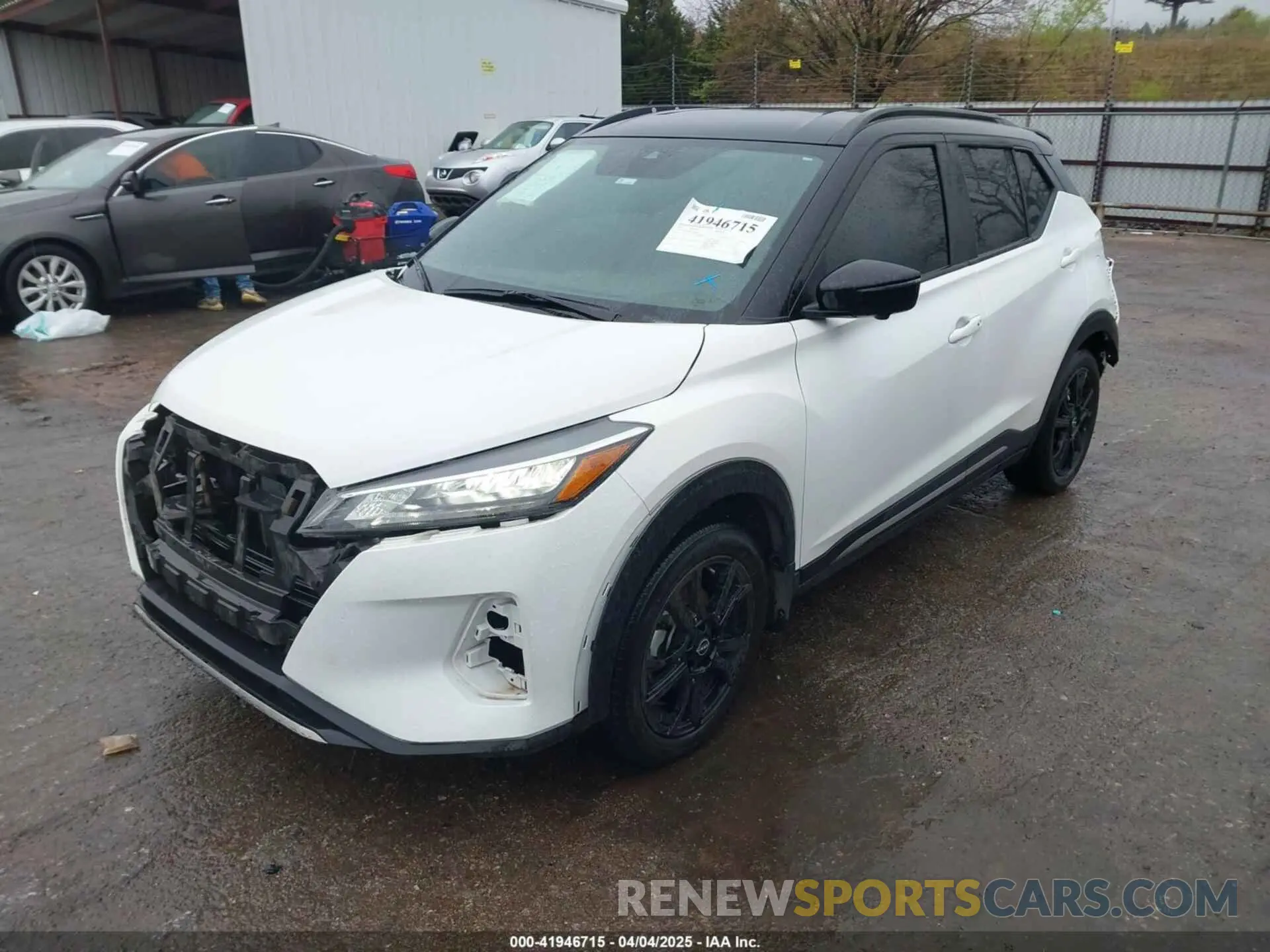 2 fotografías del automóvil dañado 3N1CP5DV3PL492549 NISSAN KICKS 2023