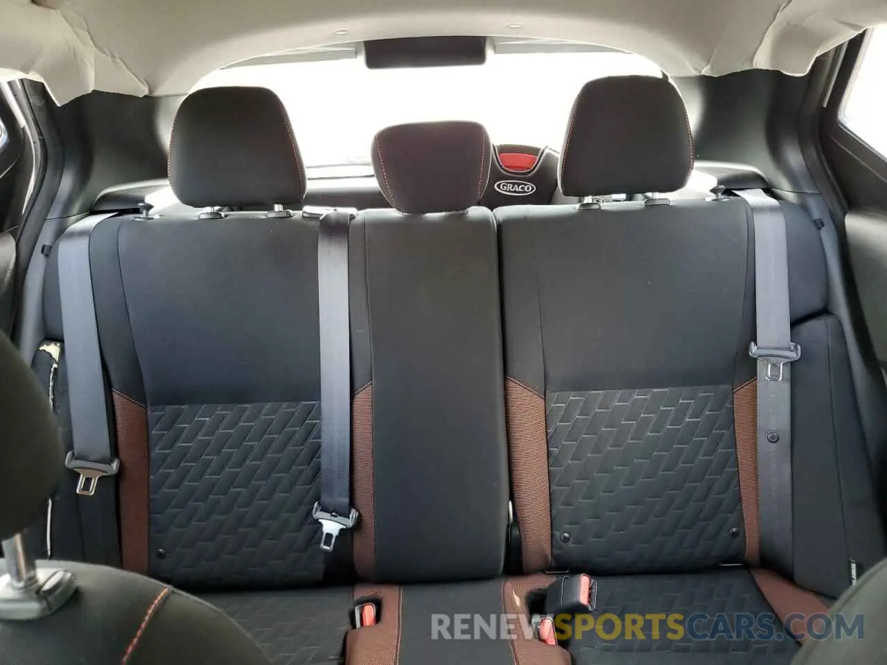 10 fotografías del automóvil dañado 3N1CP5DV3PL503503 NISSAN KICKS 2023