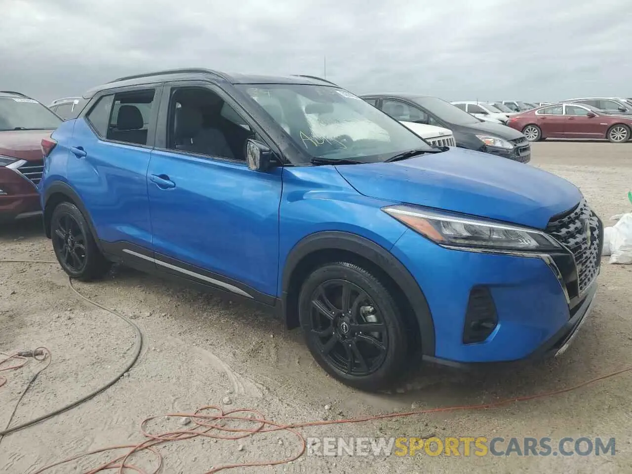 4 fotografías del automóvil dañado 3N1CP5DV3PL520284 NISSAN KICKS 2023