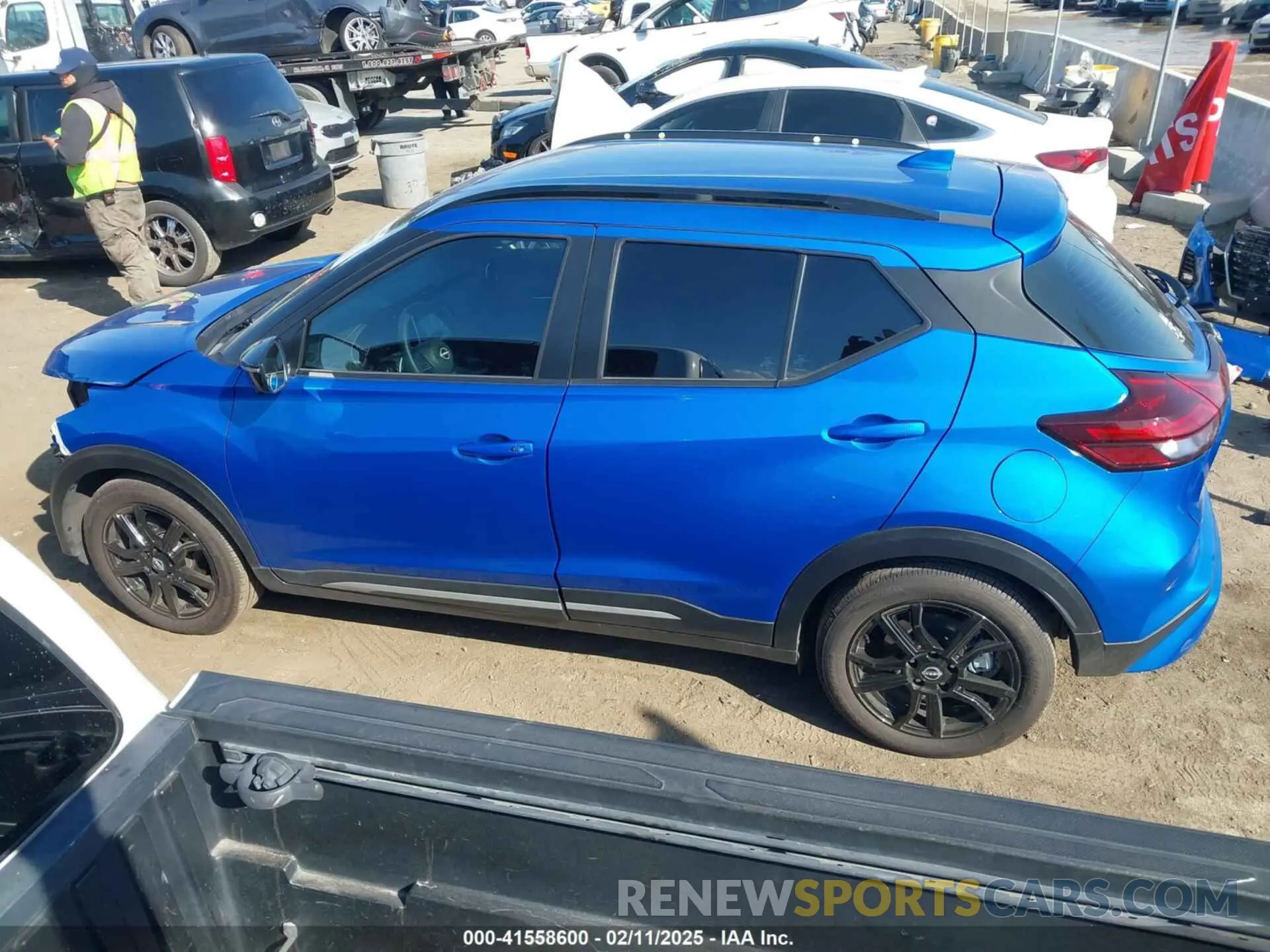15 fotografías del automóvil dañado 3N1CP5DV3PL562471 NISSAN KICKS 2023