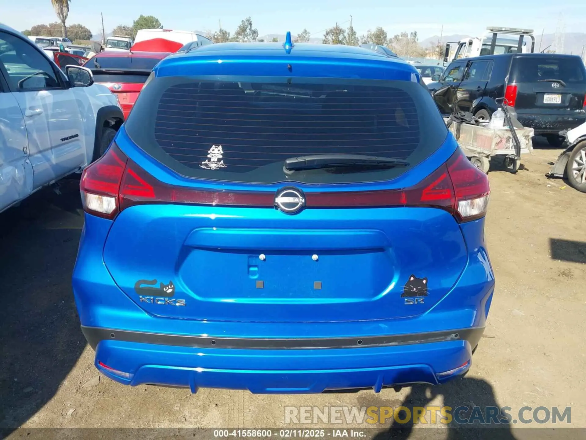 17 fotografías del automóvil dañado 3N1CP5DV3PL562471 NISSAN KICKS 2023