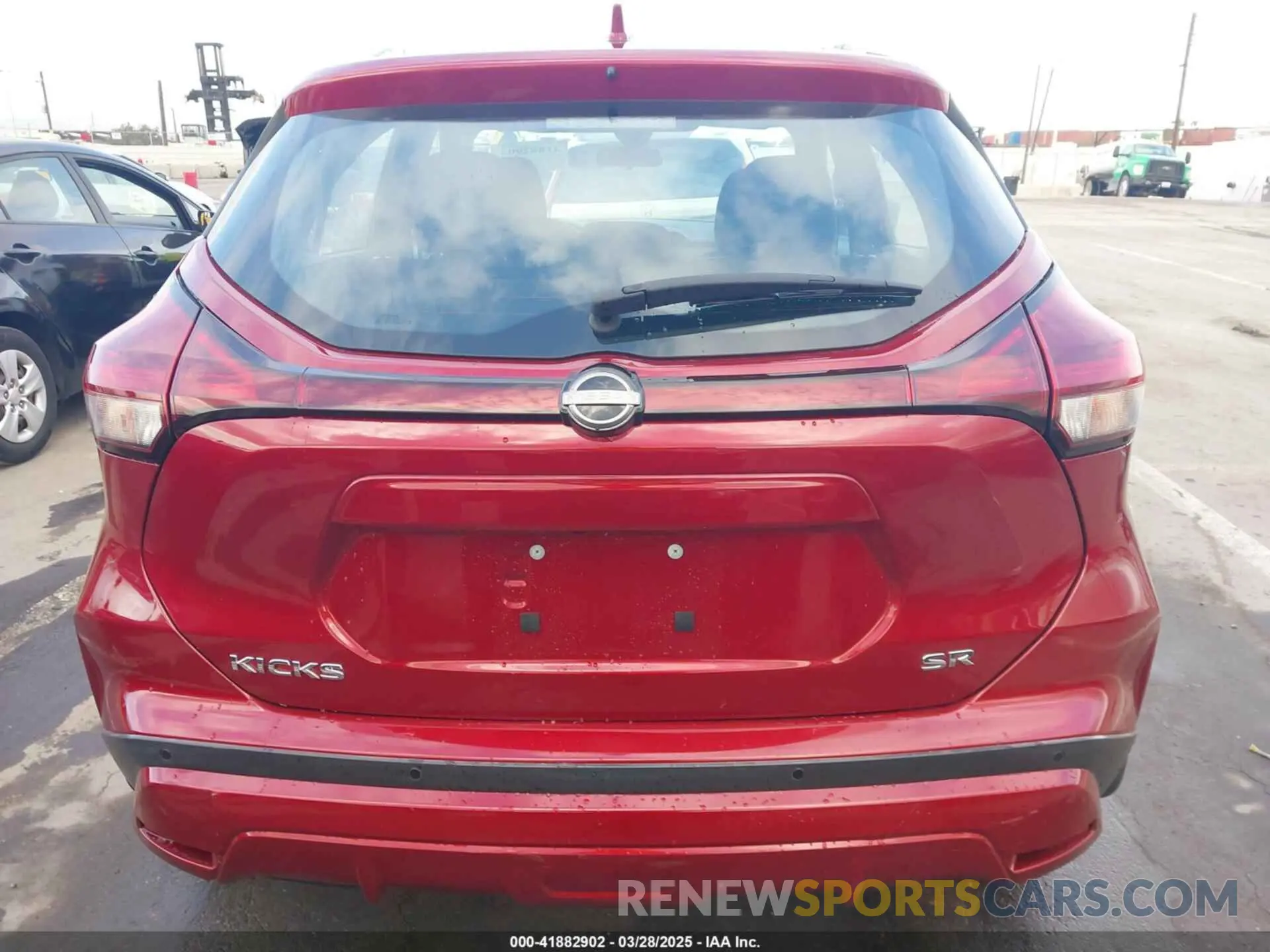 17 fotografías del automóvil dañado 3N1CP5DV4PL558025 NISSAN KICKS 2023