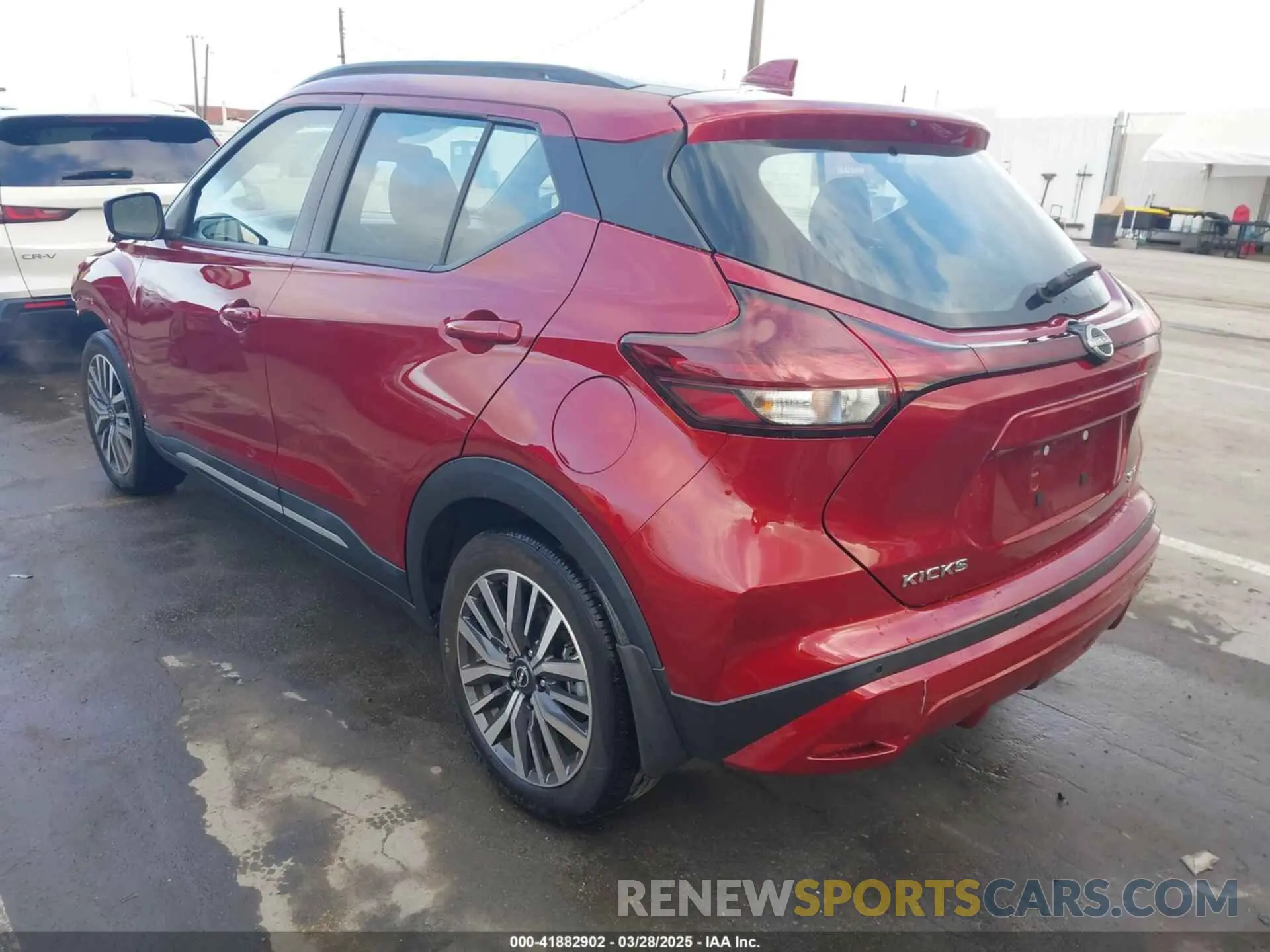 3 fotografías del automóvil dañado 3N1CP5DV4PL558025 NISSAN KICKS 2023