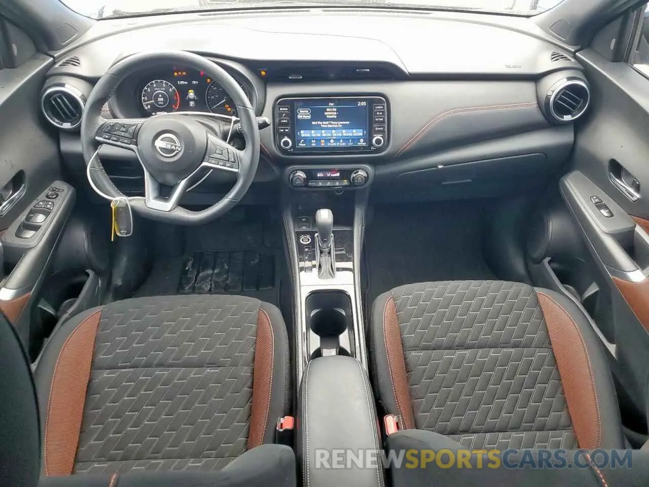 8 fotografías del automóvil dañado 3N1CP5DV5PL470875 NISSAN KICKS 2023