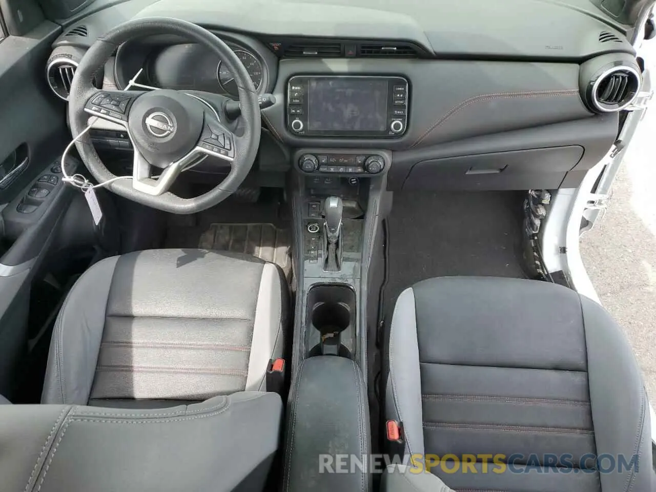 8 fotografías del automóvil dañado 3N1CP5DV5PL519427 NISSAN KICKS 2023