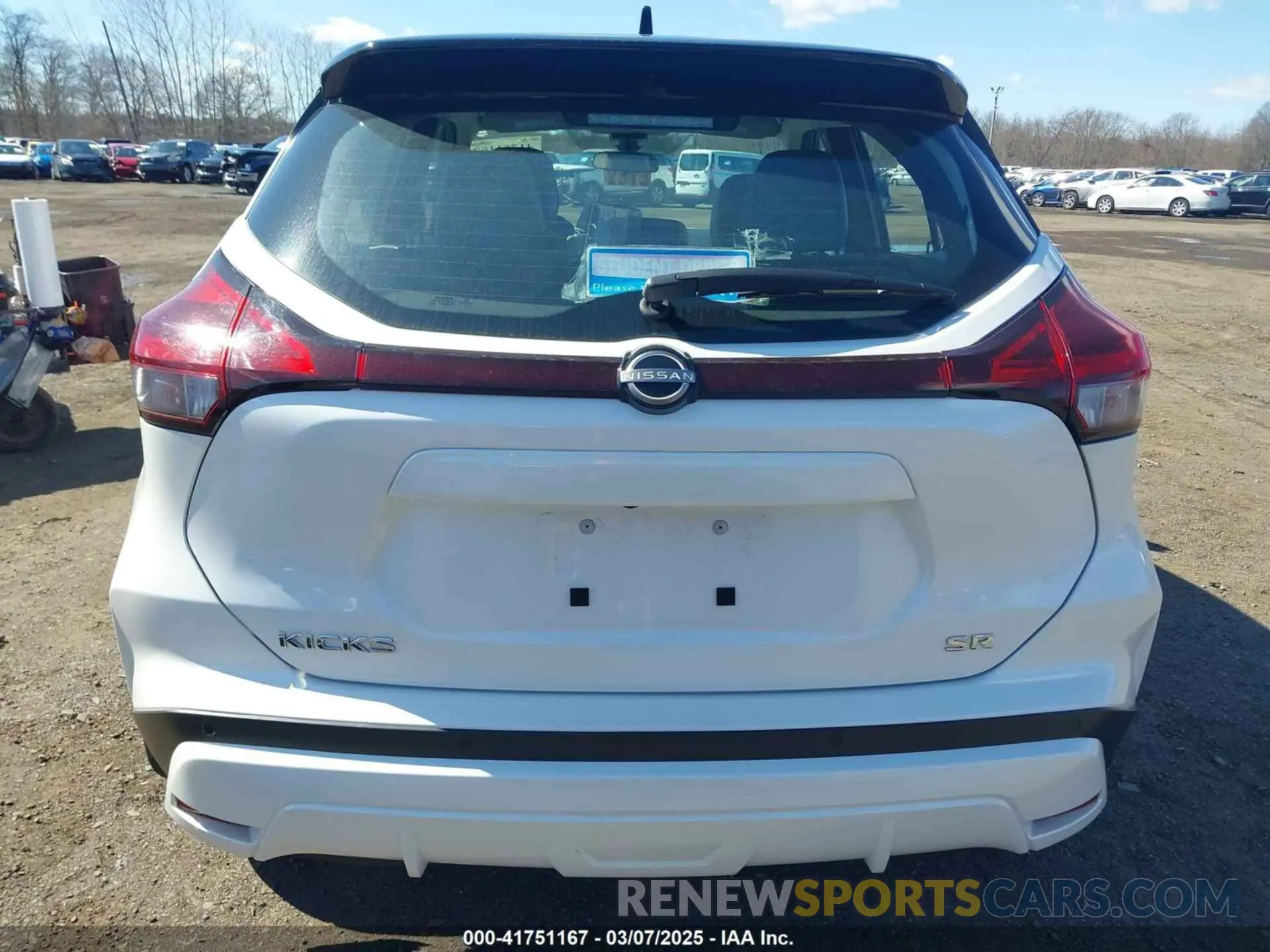 16 fotografías del automóvil dañado 3N1CP5DV6PL473400 NISSAN KICKS 2023