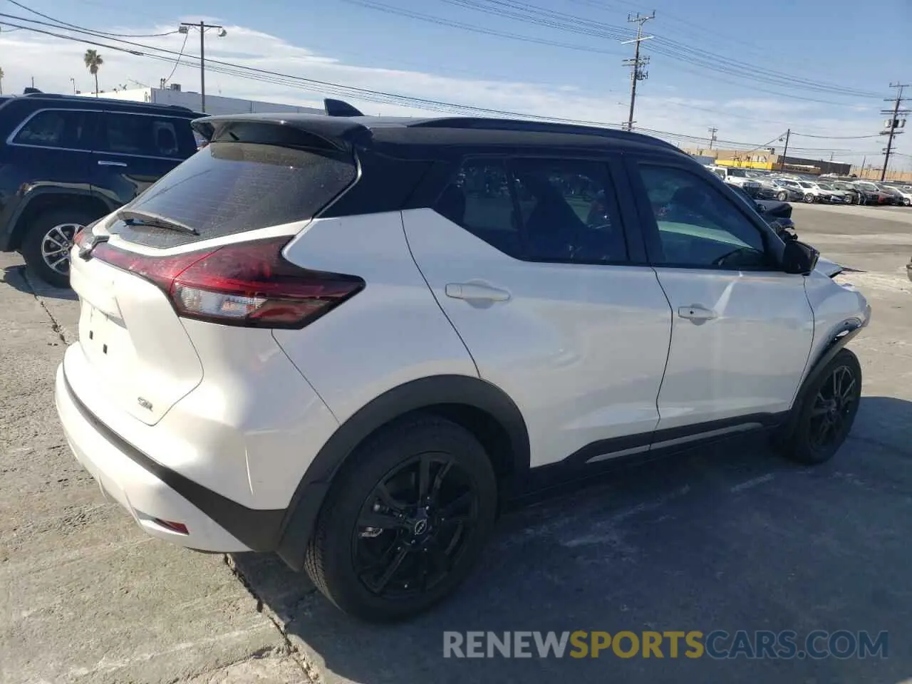 3 fotografías del automóvil dañado 3N1CP5DV7PL497723 NISSAN KICKS 2023