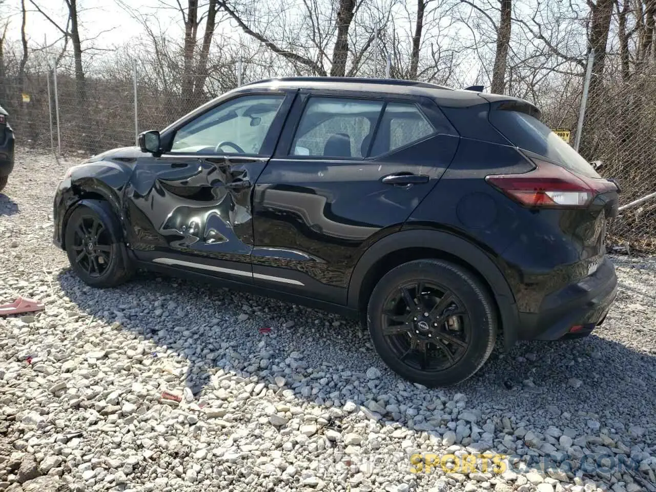 2 fotografías del automóvil dañado 3N1CP5DV8PL545634 NISSAN KICKS 2023