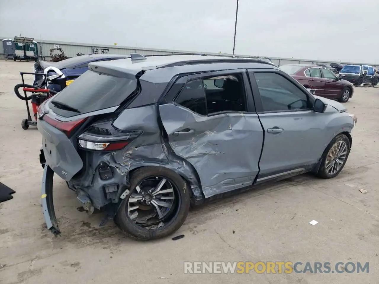 3 fotografías del automóvil dañado 3N1CP5DV8PL549277 NISSAN KICKS 2023