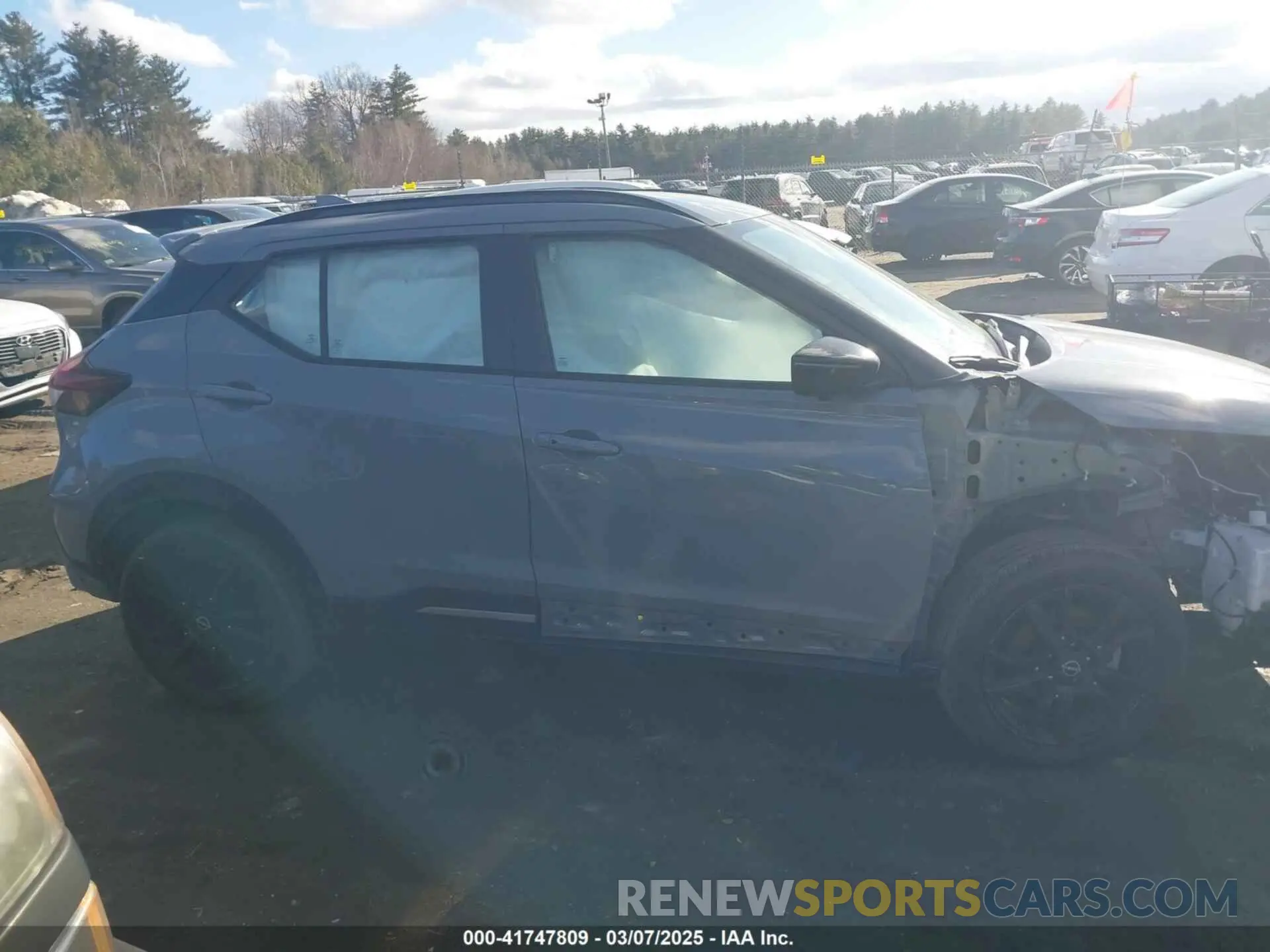 13 fotografías del automóvil dañado 3N1CP5DV9PL499683 NISSAN KICKS 2023