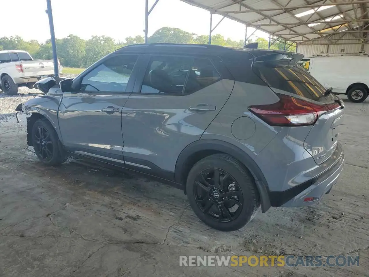2 fotografías del automóvil dañado 3N1CP5DV9PL509290 NISSAN KICKS 2023