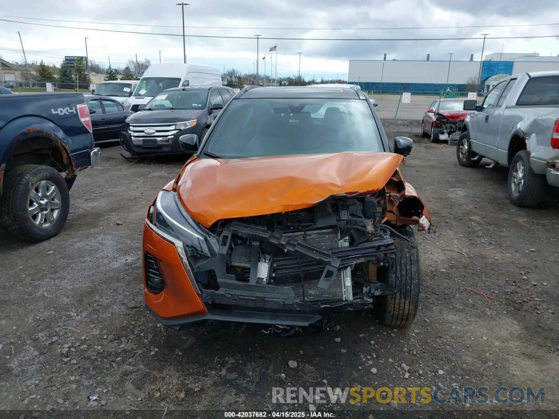 12 fotografías del automóvil dañado 3N1CP5DV9PL574169 NISSAN KICKS 2023