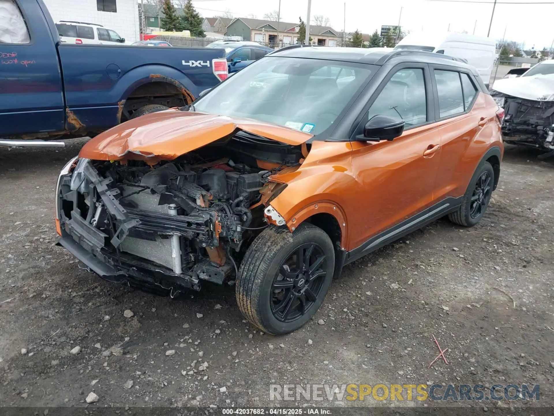 2 fotografías del automóvil dañado 3N1CP5DV9PL574169 NISSAN KICKS 2023