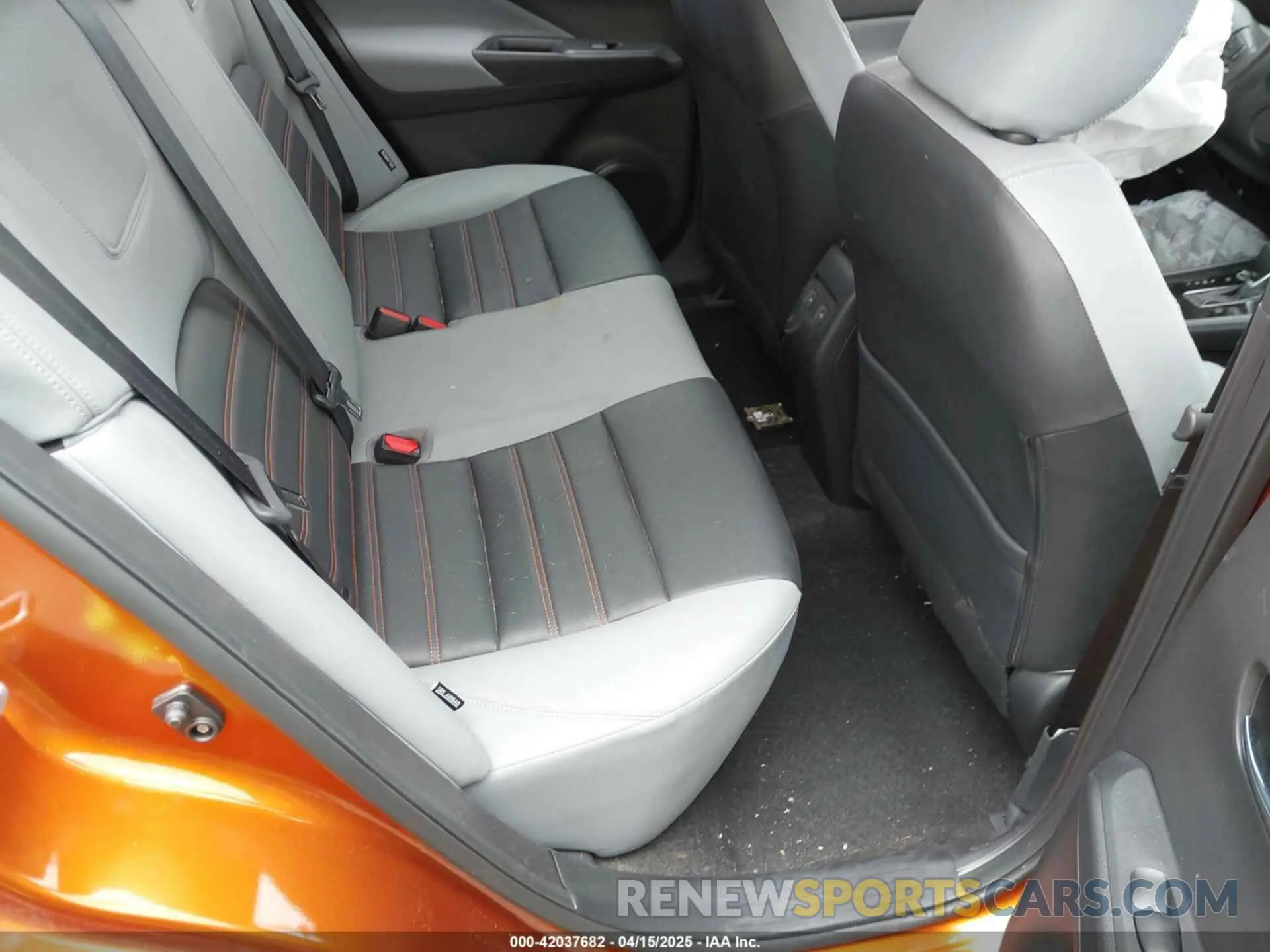 8 fotografías del automóvil dañado 3N1CP5DV9PL574169 NISSAN KICKS 2023