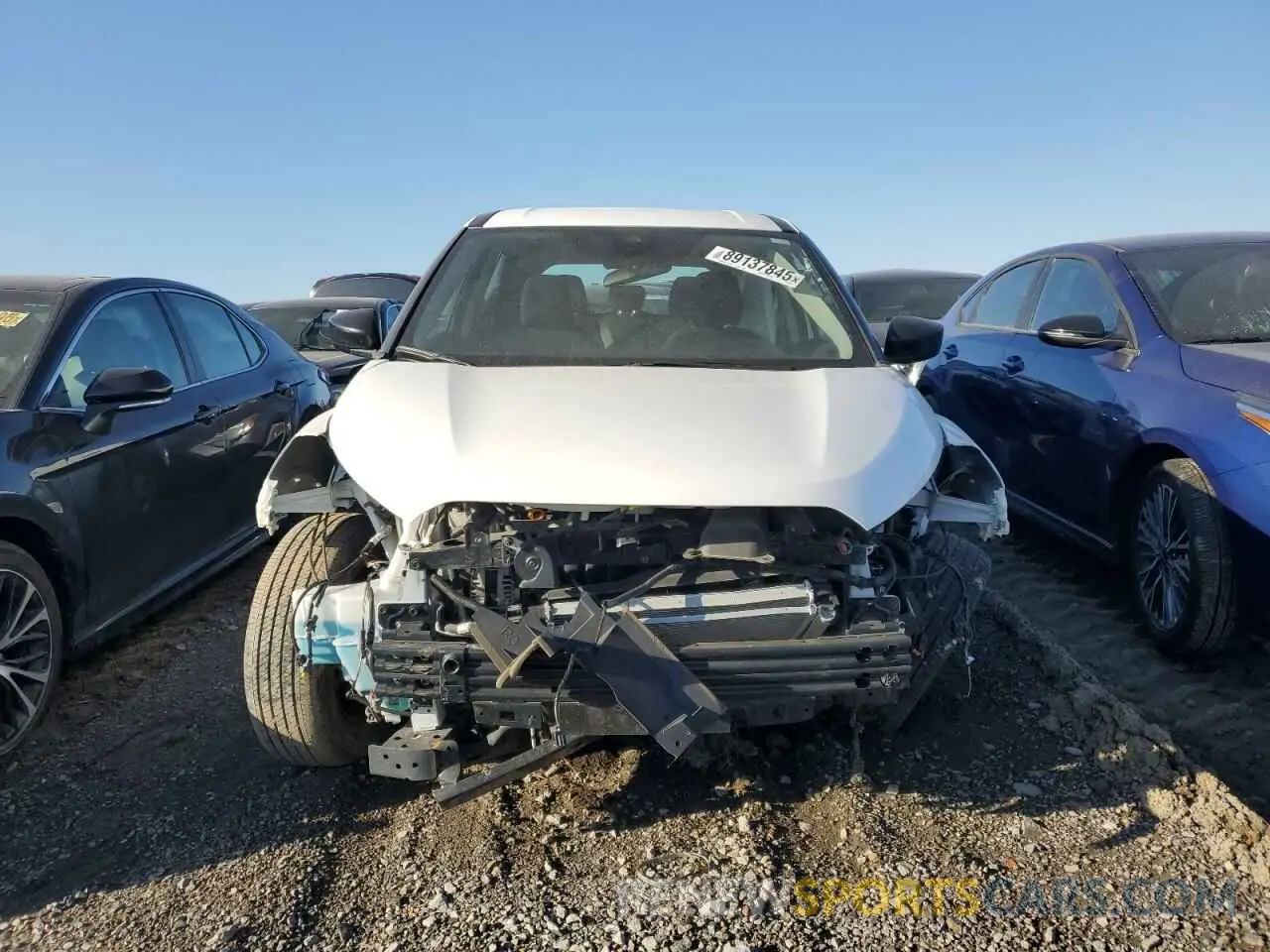 5 fotografías del automóvil dañado 3N1CP5BV0RL506445 NISSAN KICKS 2024