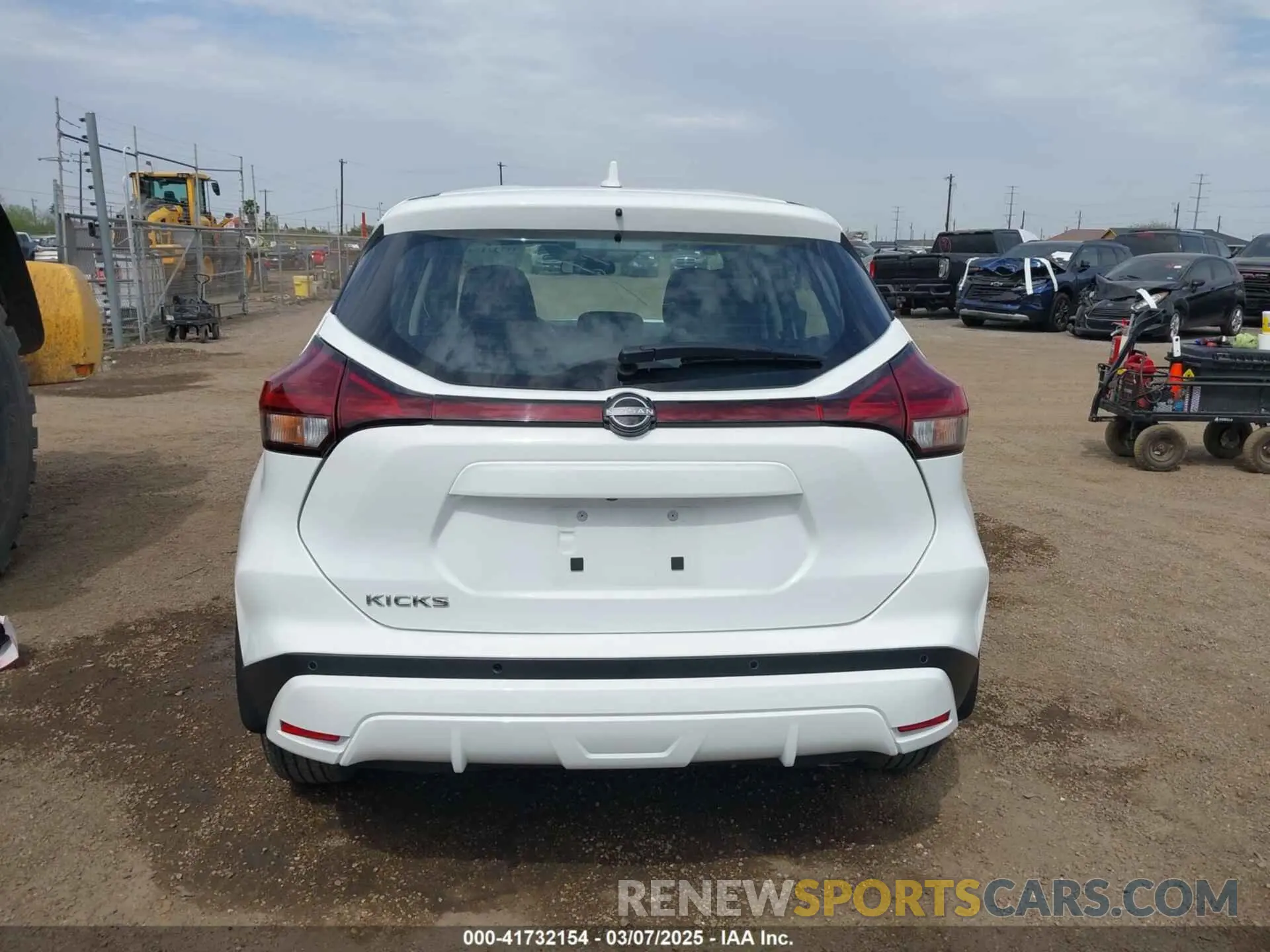 17 fotografías del automóvil dañado 3N1CP5BV1RL502999 NISSAN KICKS 2024