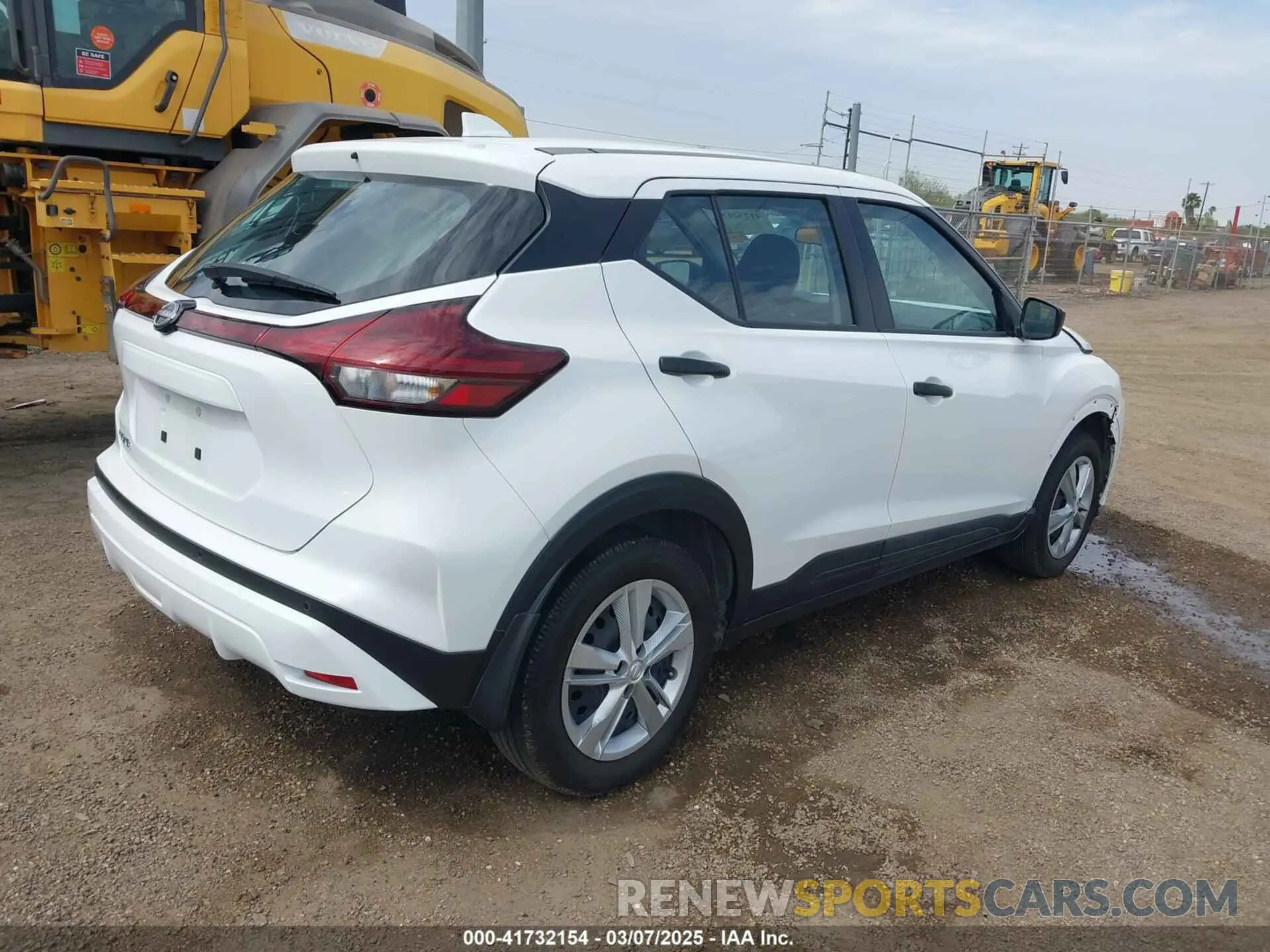 4 fotografías del automóvil dañado 3N1CP5BV1RL502999 NISSAN KICKS 2024