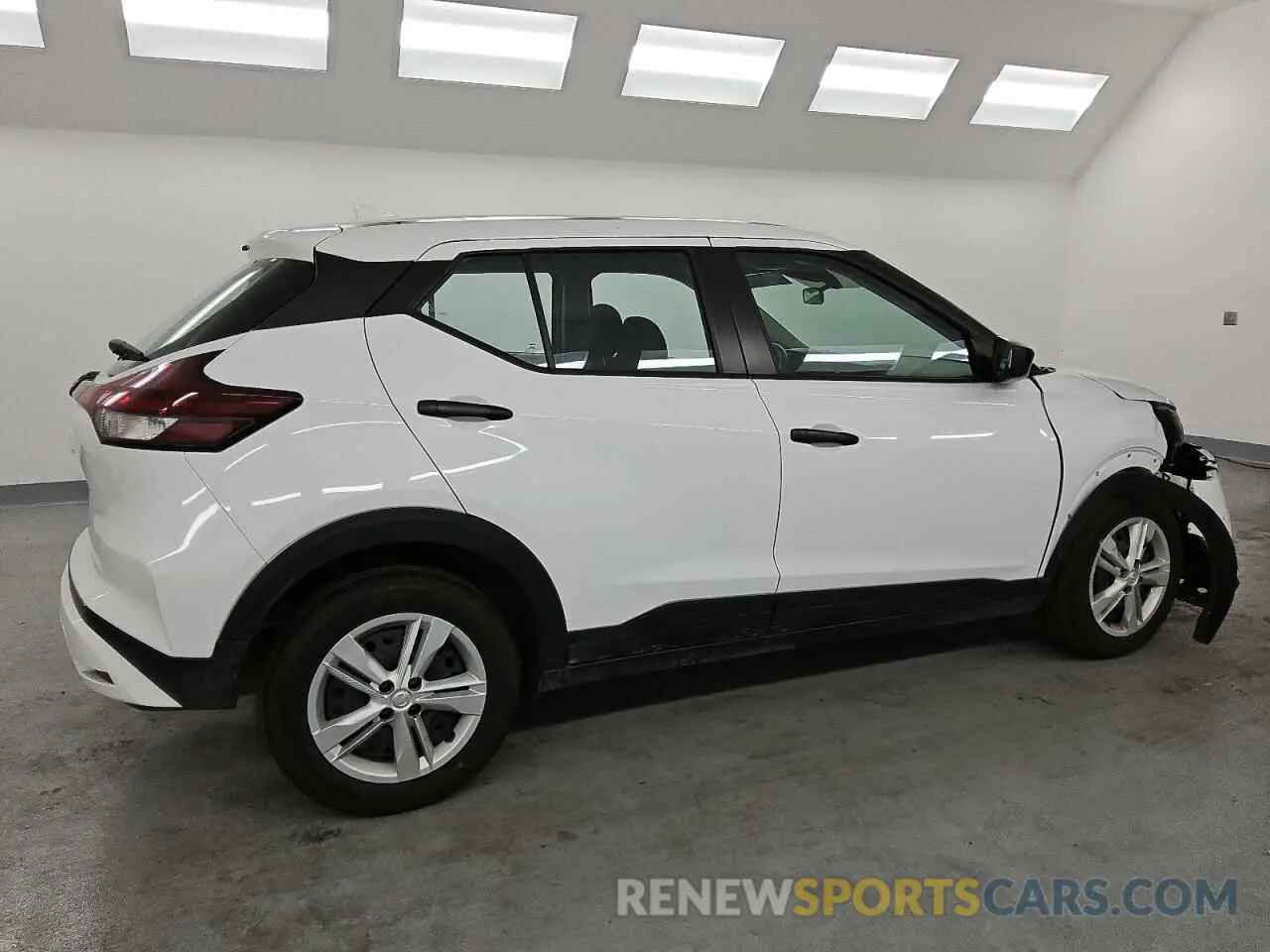 3 fotografías del automóvil dañado 3N1CP5BV1RL560613 NISSAN KICKS 2024