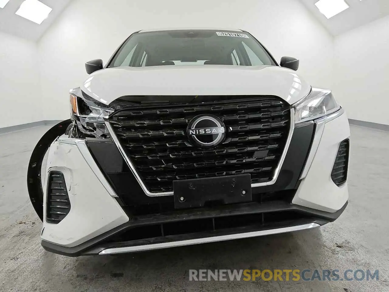 5 fotografías del automóvil dañado 3N1CP5BV1RL560613 NISSAN KICKS 2024