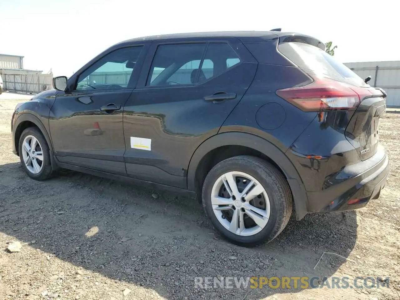 2 fotografías del automóvil dañado 3N1CP5BV1RL595443 NISSAN KICKS 2024