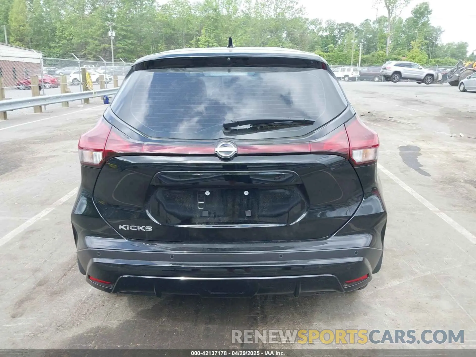 17 fotografías del automóvil dañado 3N1CP5BV2RL552911 NISSAN KICKS 2024