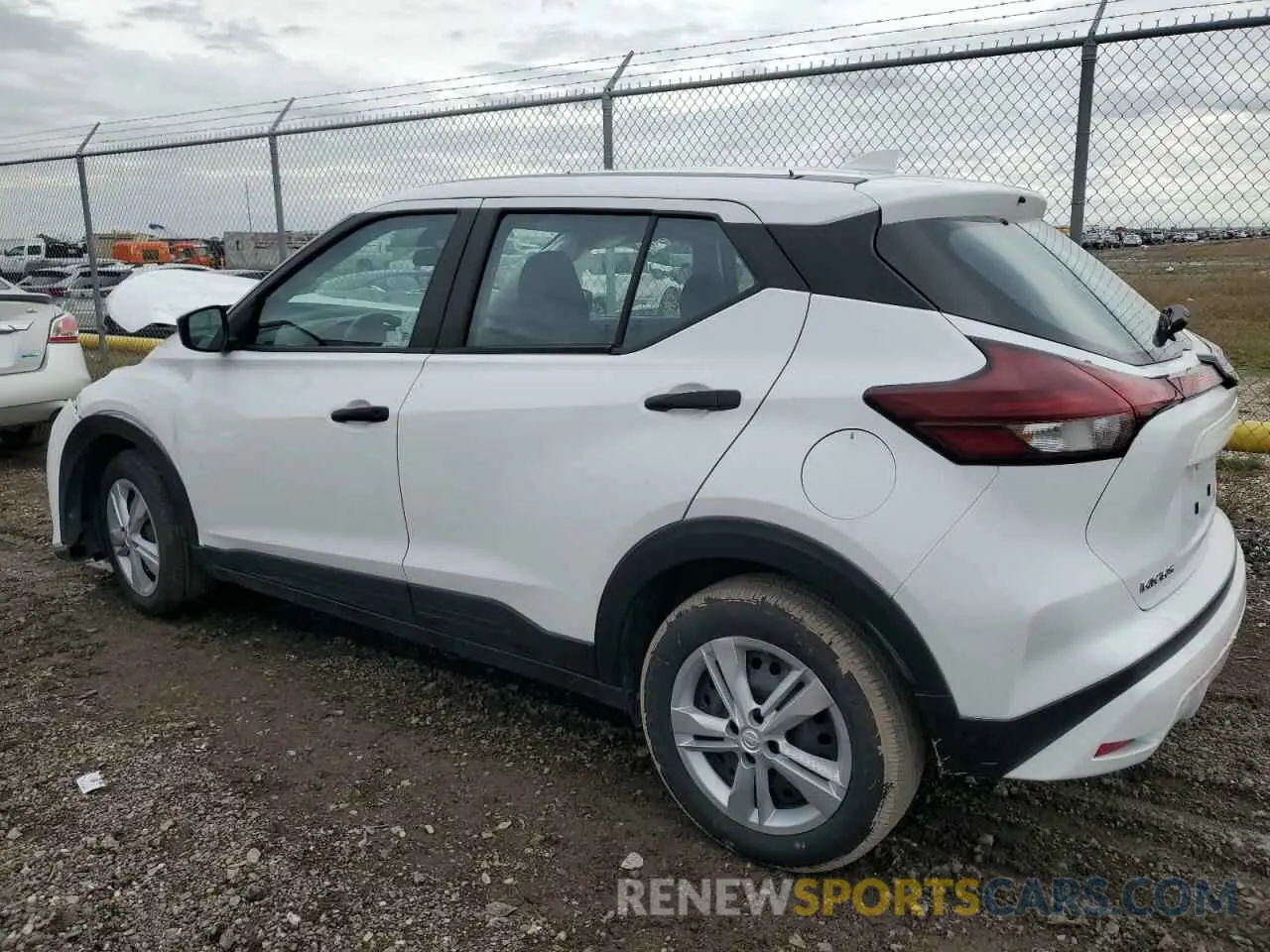 2 fotografías del automóvil dañado 3N1CP5BV3RL505449 NISSAN KICKS 2024