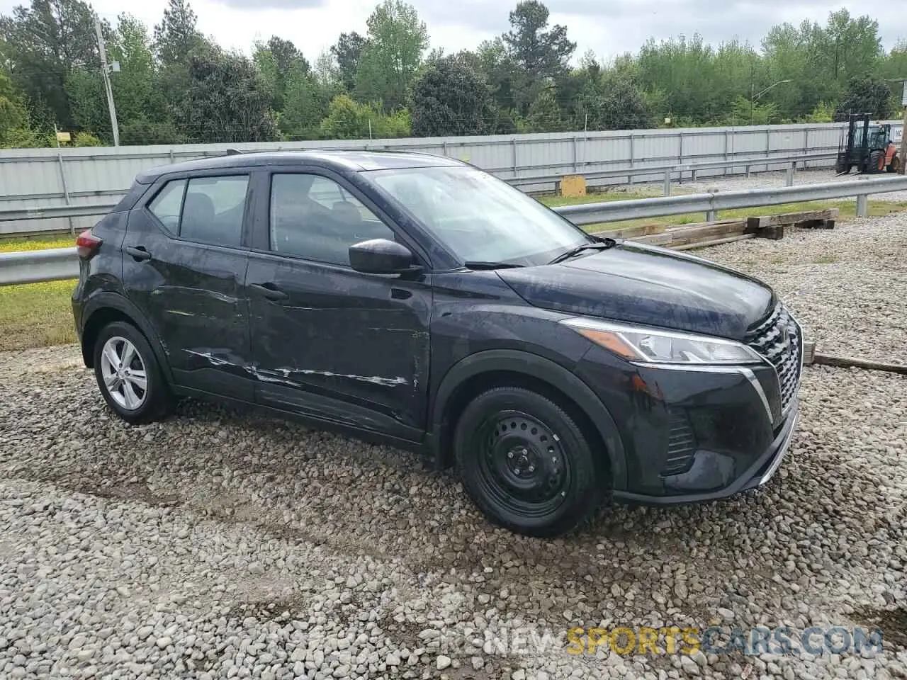 4 fotografías del automóvil dañado 3N1CP5BV3RL538516 NISSAN KICKS 2024