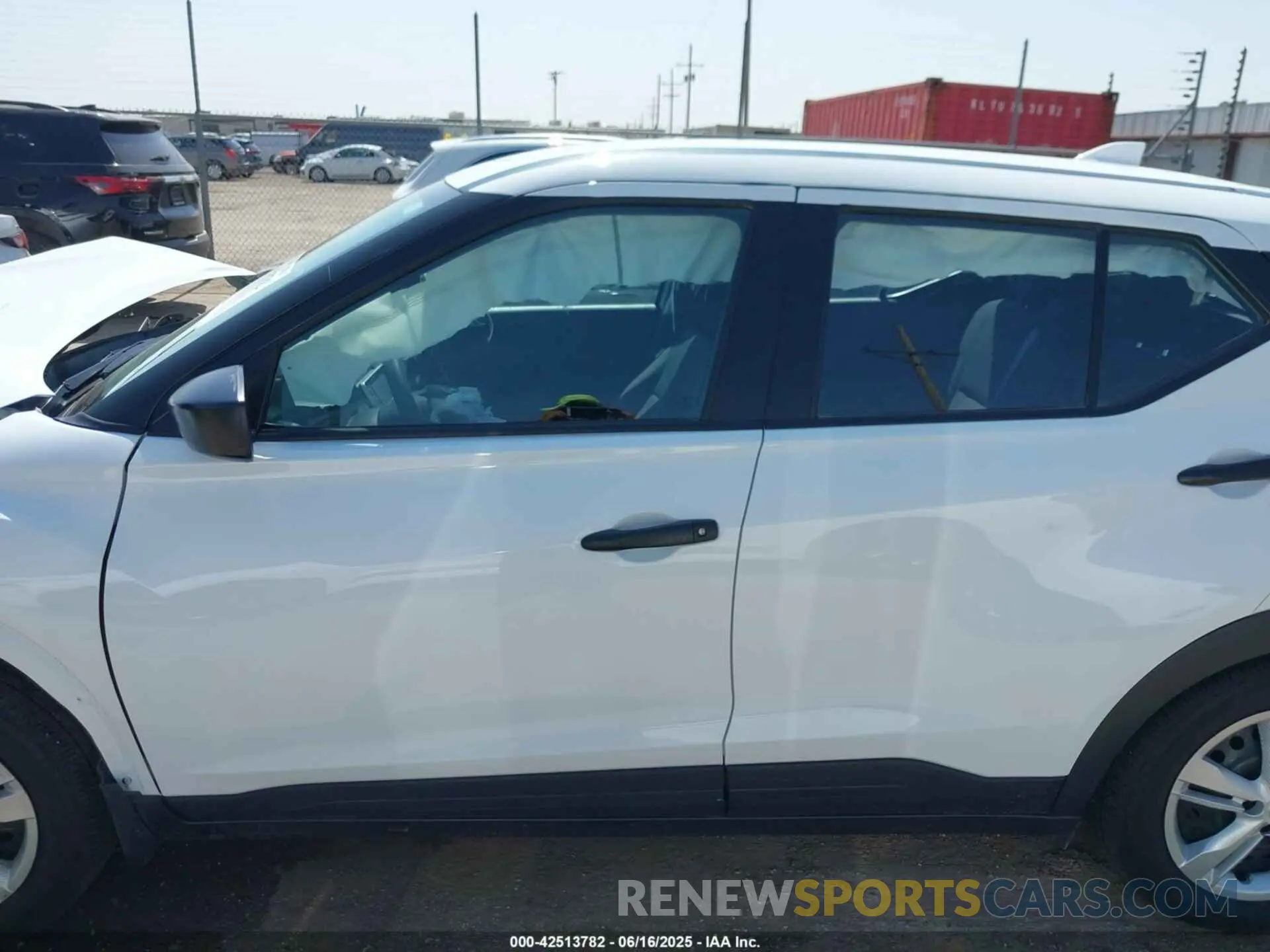 15 fotografías del automóvil dañado 3N1CP5BV3RL593158 NISSAN KICKS 2024