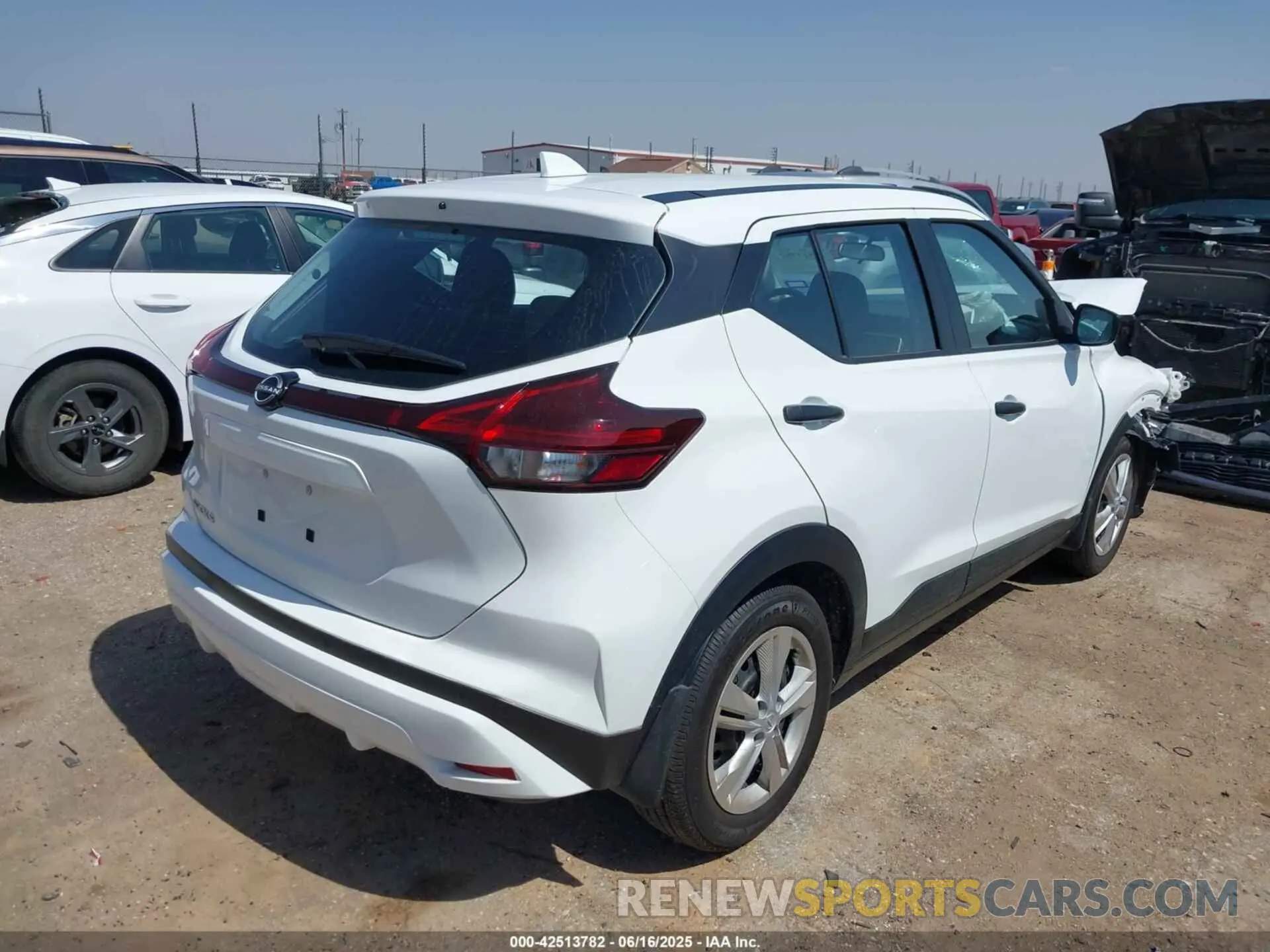 4 fotografías del automóvil dañado 3N1CP5BV3RL593158 NISSAN KICKS 2024