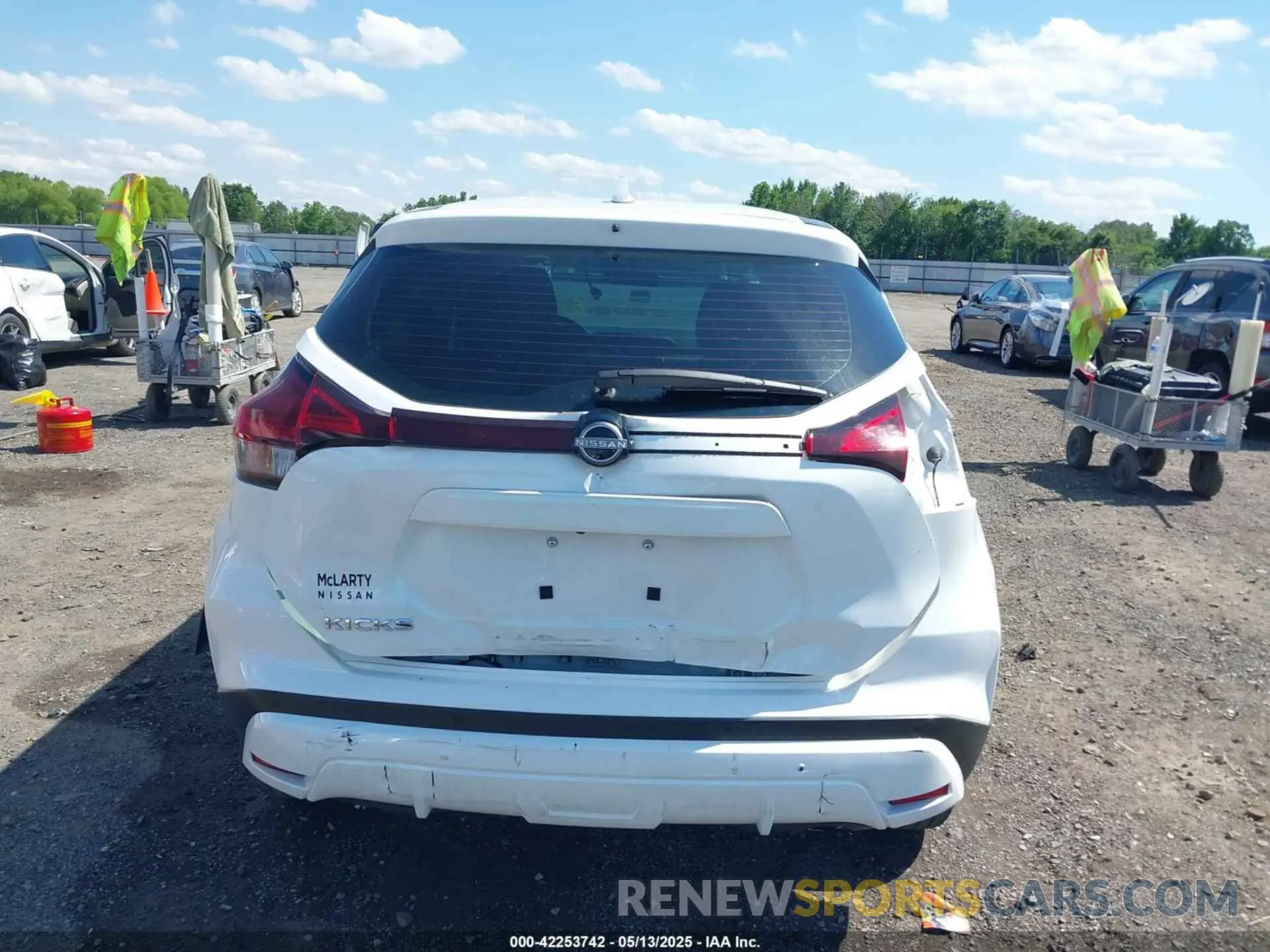 17 fotografías del automóvil dañado 3N1CP5BV4RL500843 NISSAN KICKS 2024