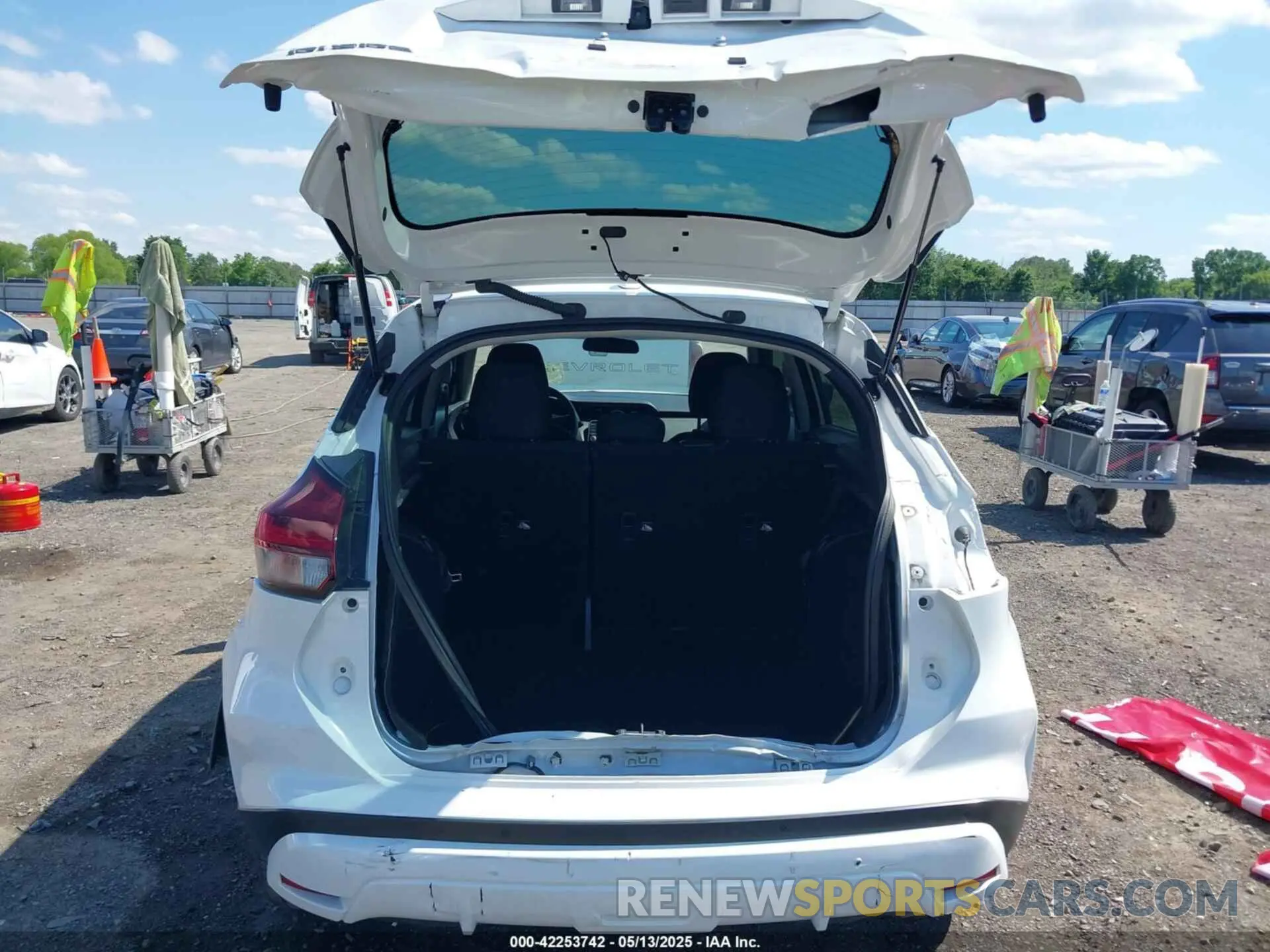 18 fotografías del automóvil dañado 3N1CP5BV4RL500843 NISSAN KICKS 2024